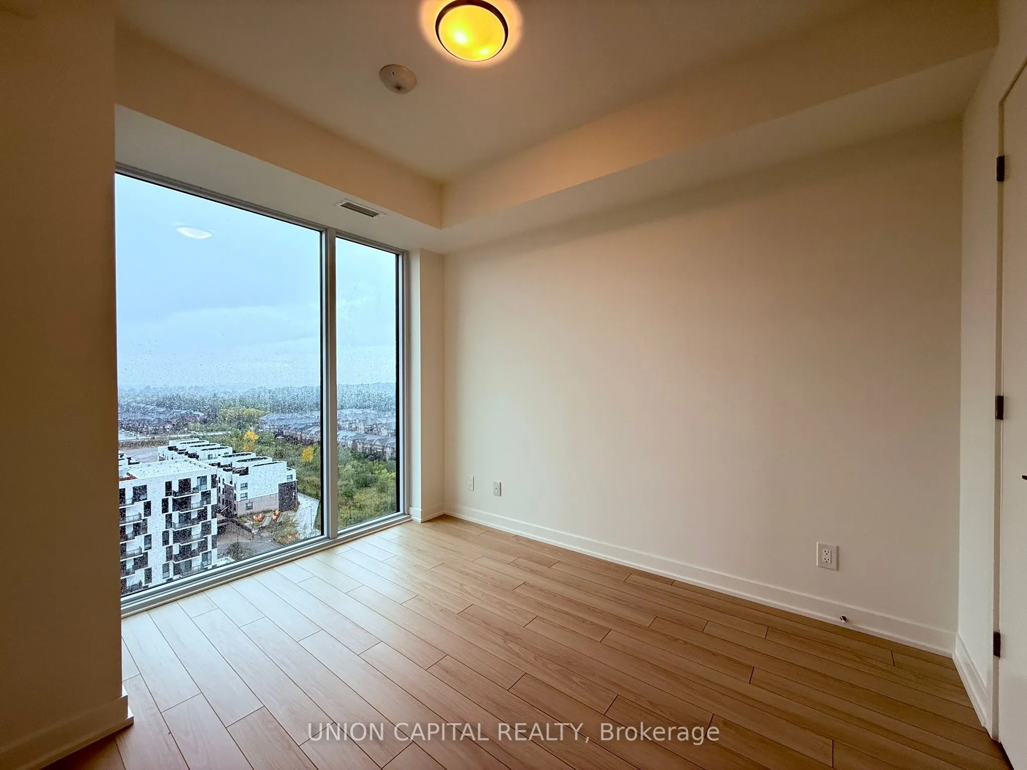 3079 Trafalgar Road, #1506