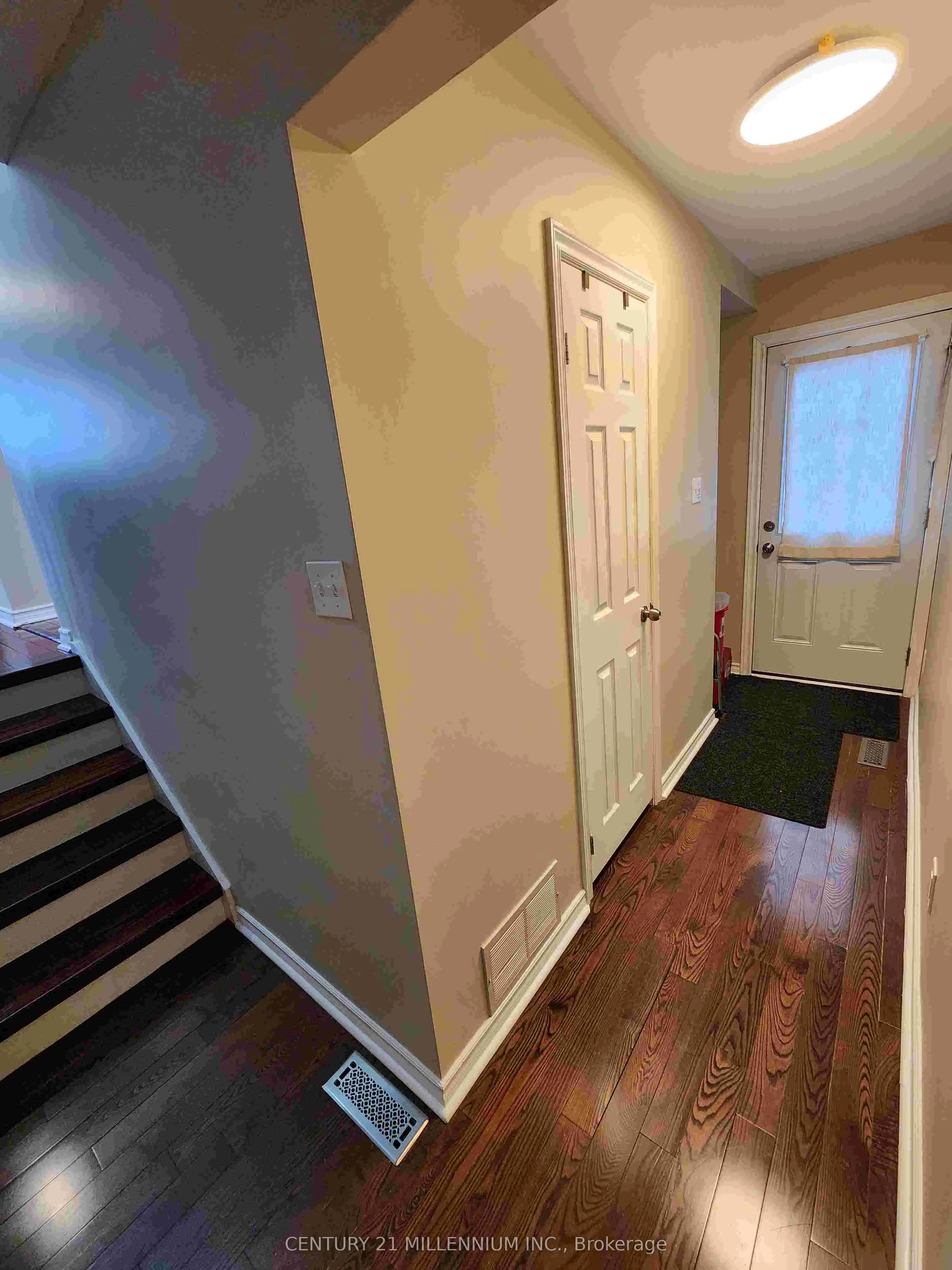 51 Mancroft Crescent, #Upper