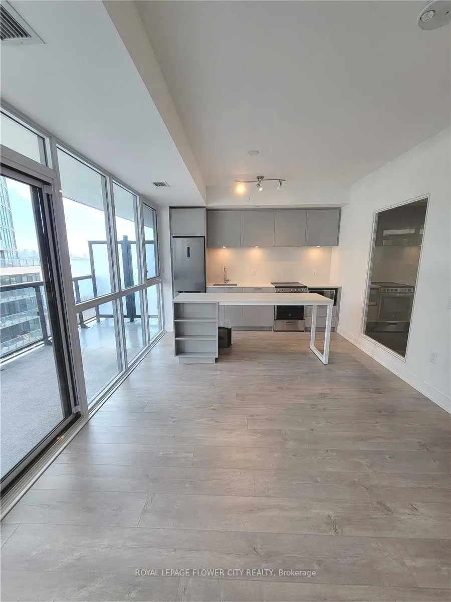65 ANNIE CRAIG Drive, #705
