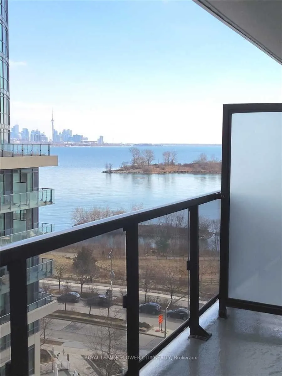 65 ANNIE CRAIG Drive, #705