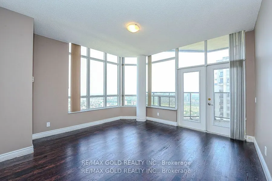 35 Kingsbridge Garden, #3205