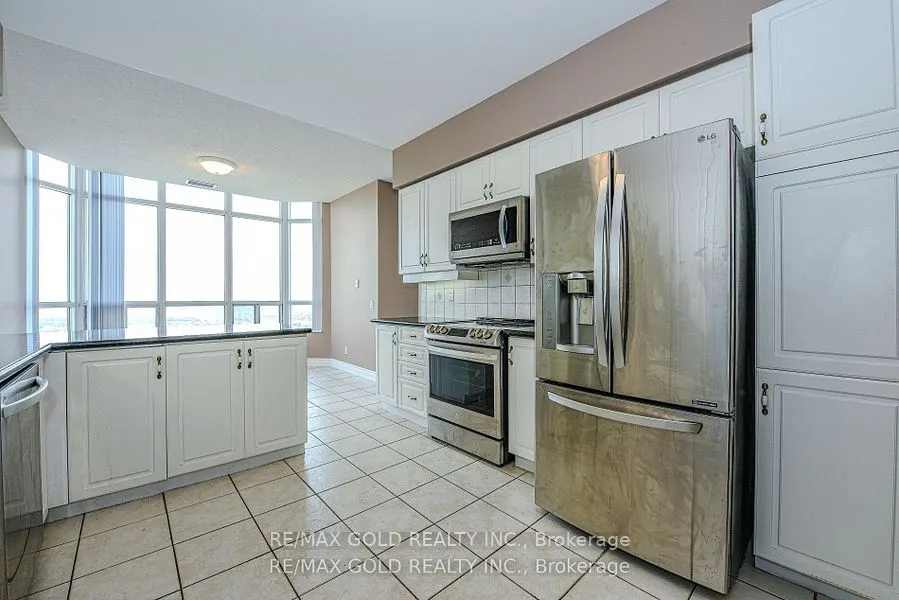 35 Kingsbridge Garden, #3205