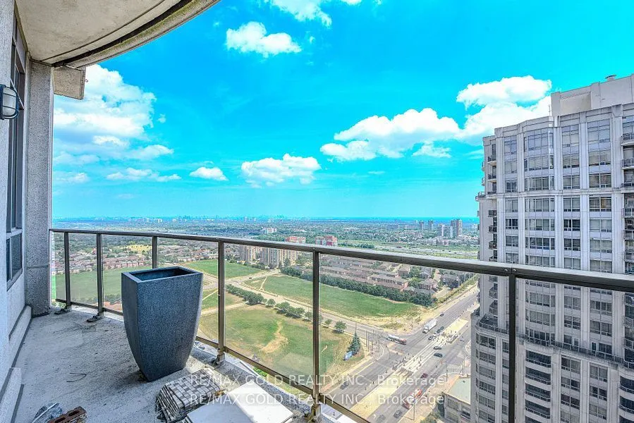 35 Kingsbridge Garden, #3205