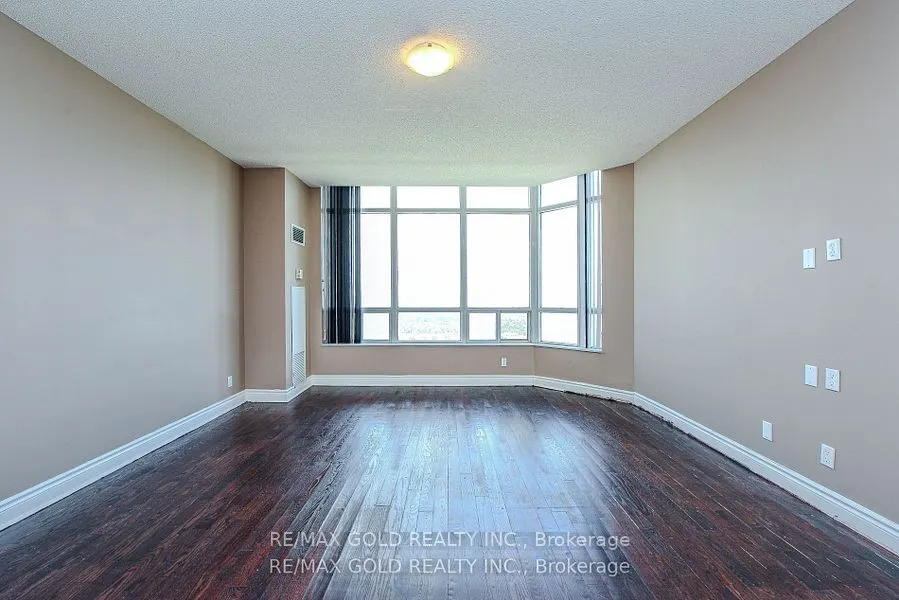 35 Kingsbridge Garden, #3205