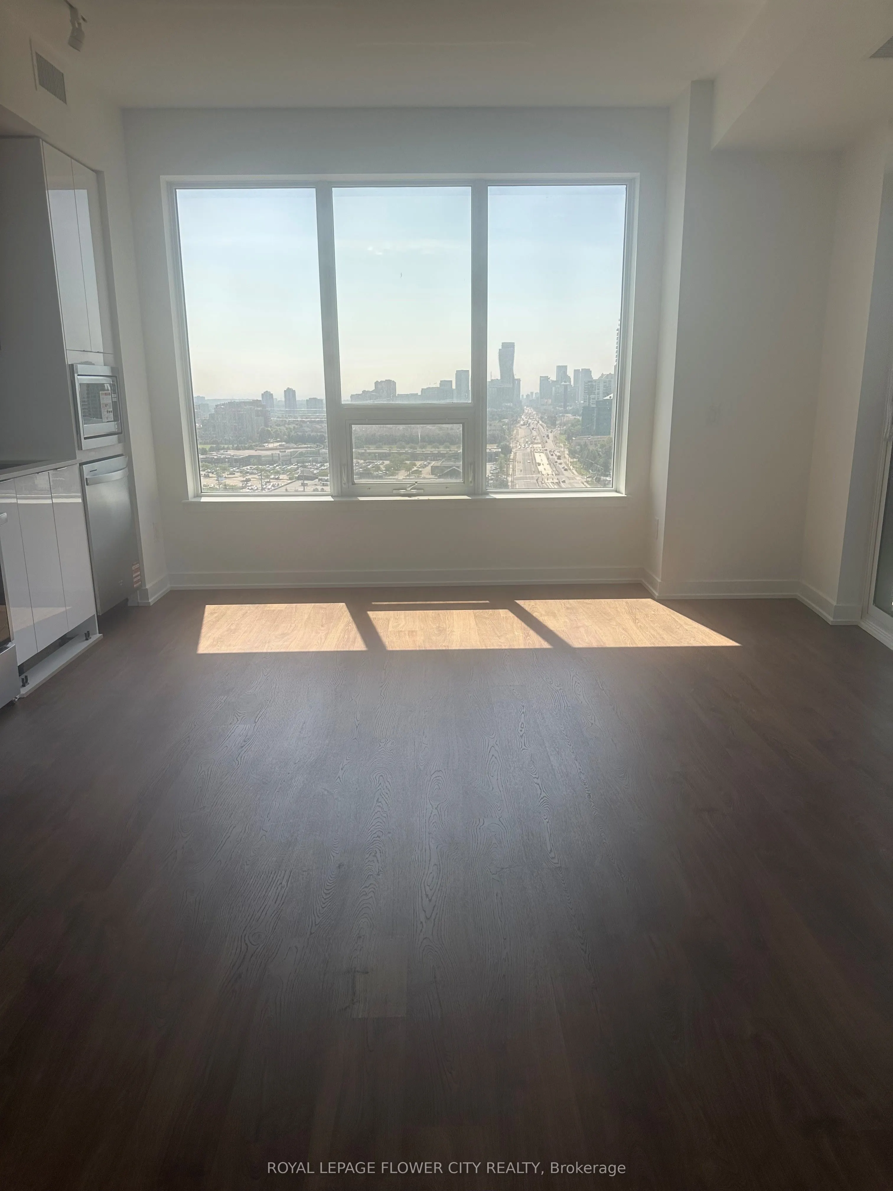 5105 Hurontario Street, #1505