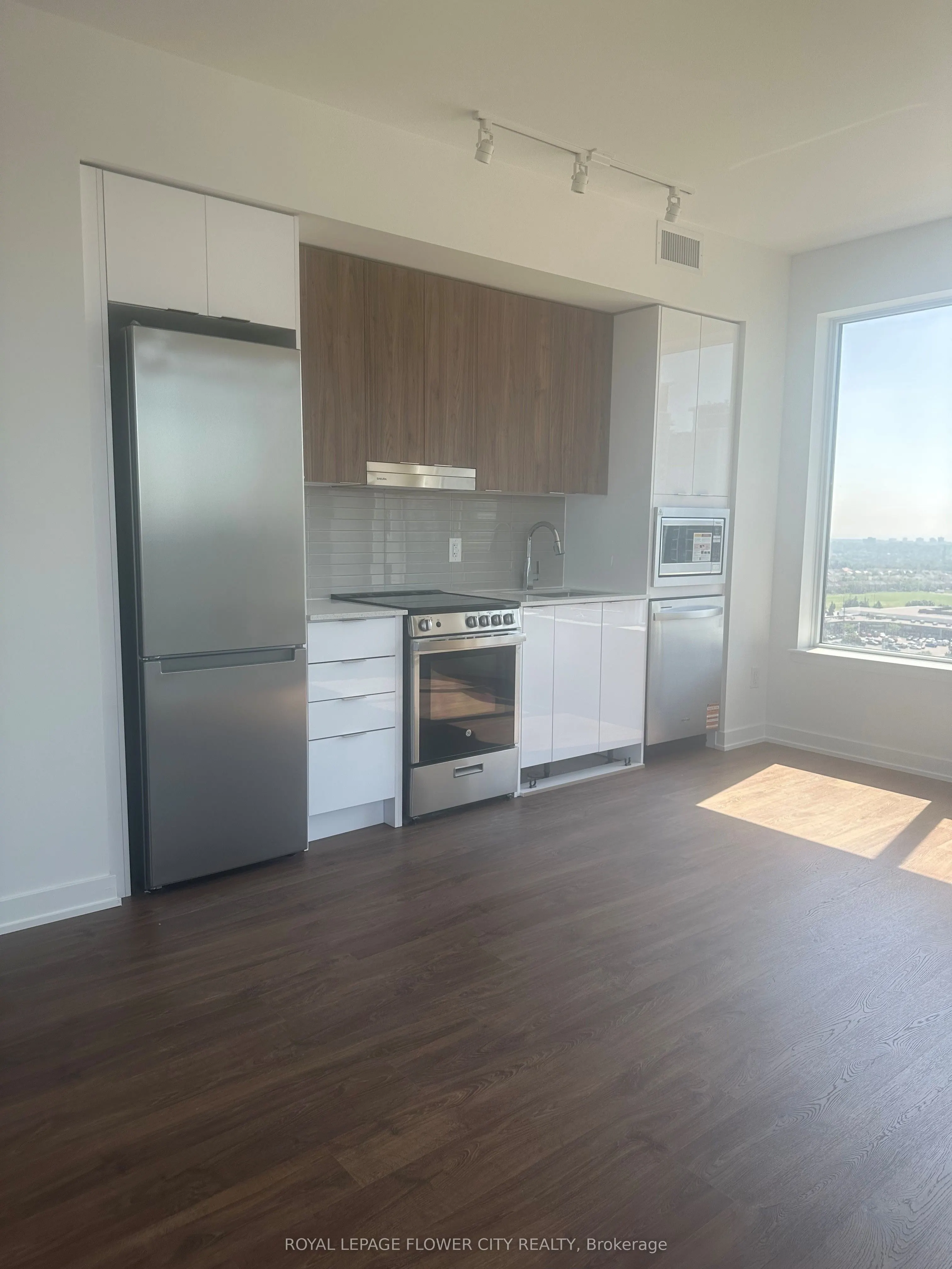 5105 Hurontario Street, #1505