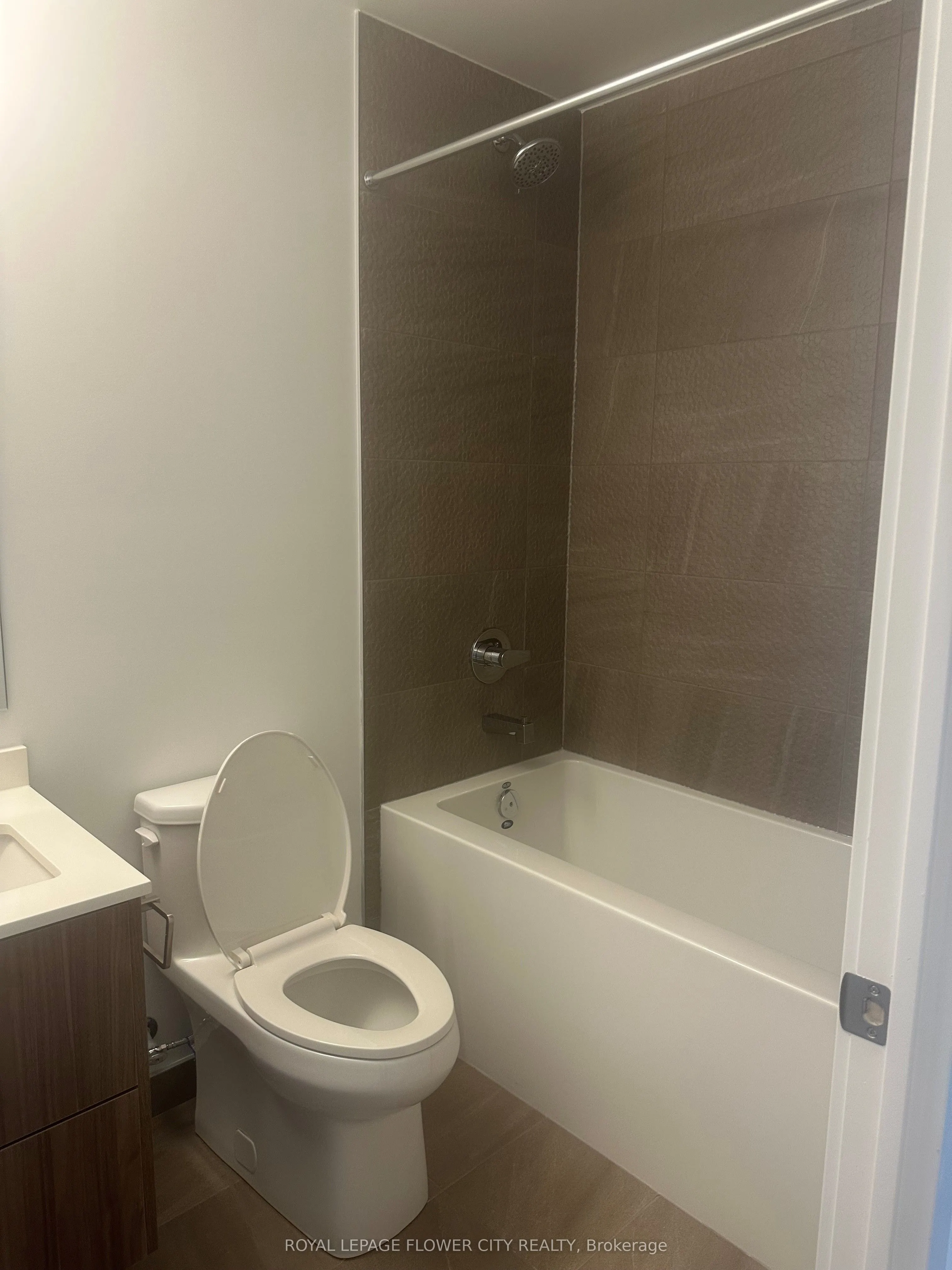 5105 Hurontario Street, #1505
