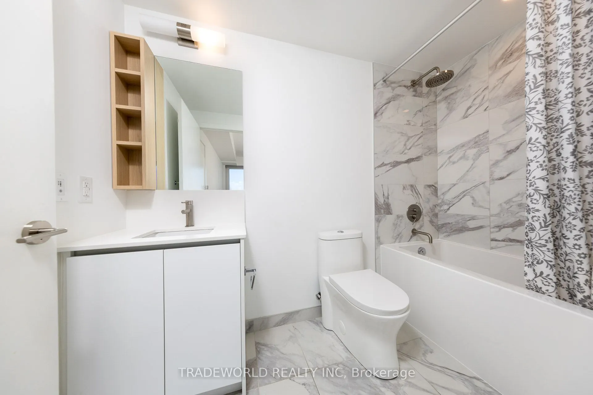 1100 Sheppard Avenue W, #826
