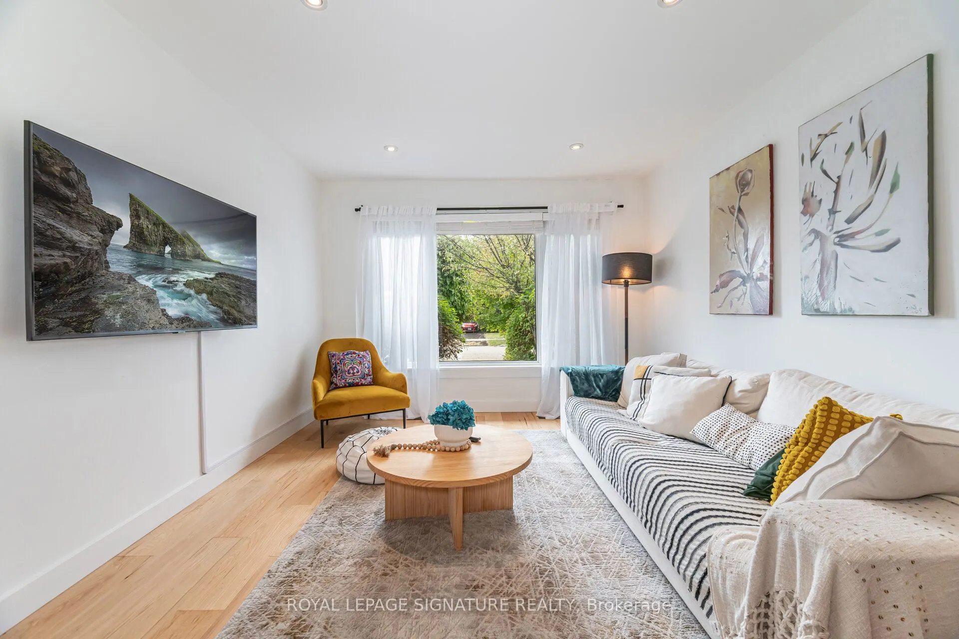 2431 Padstow Crescent