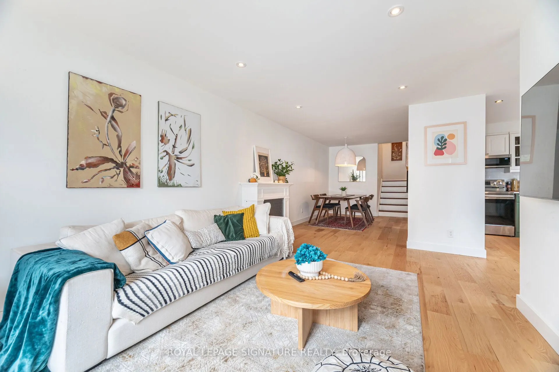 2431 Padstow Crescent