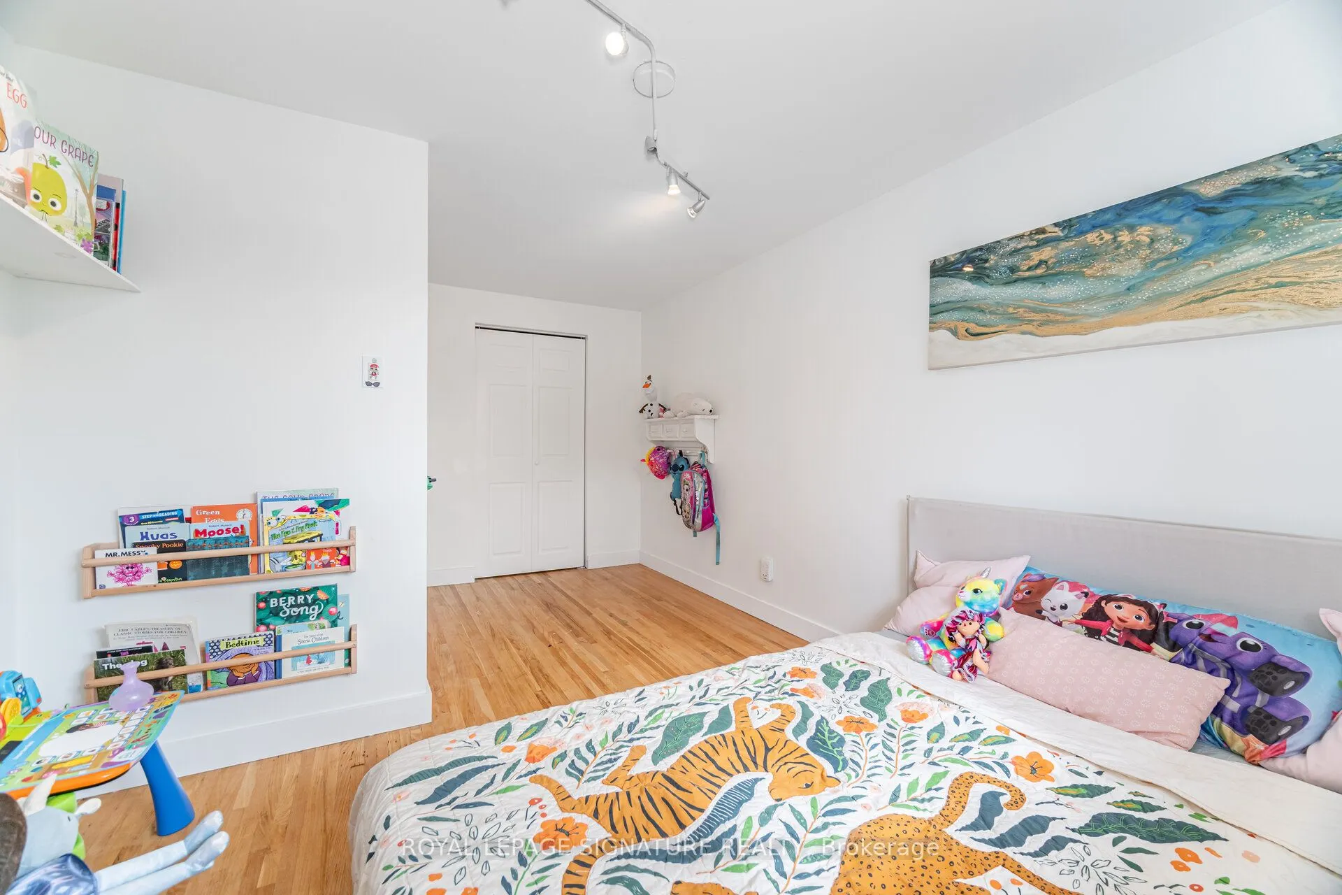 2431 Padstow Crescent