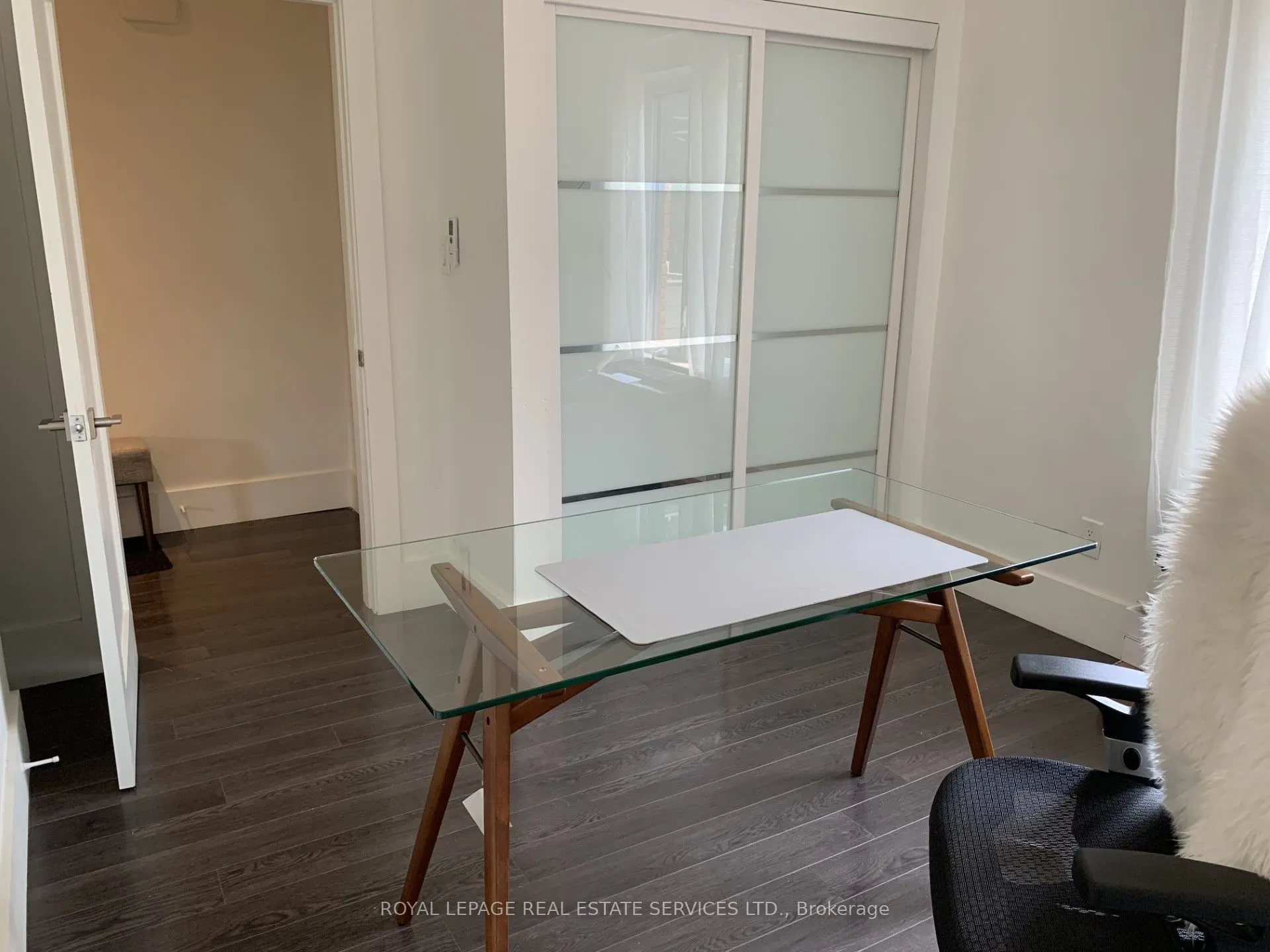 537 Runnymede Road, #Main