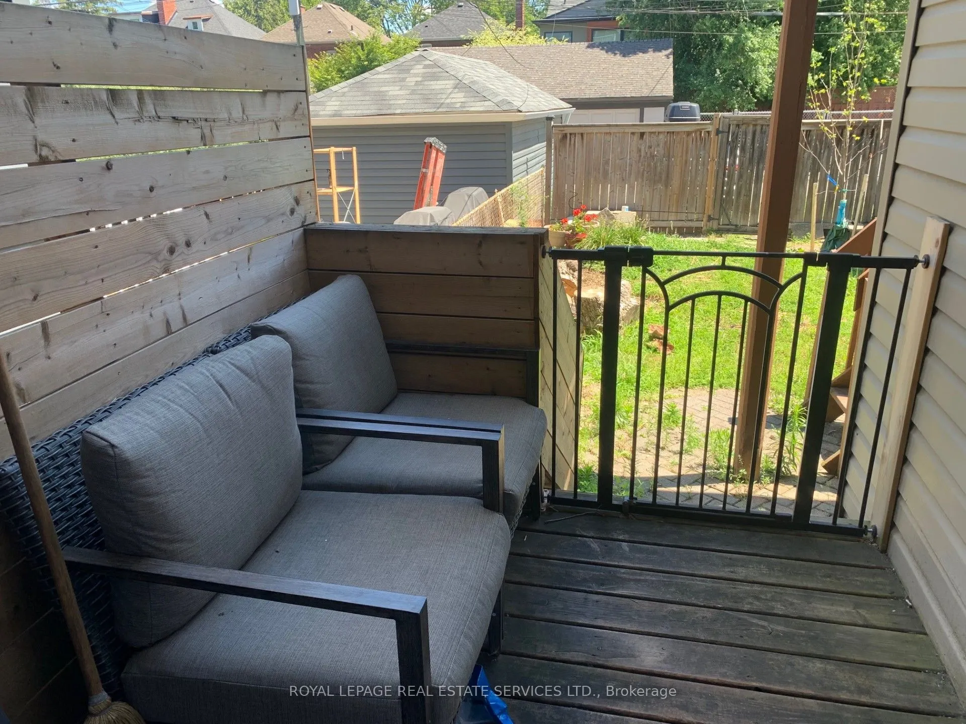 537 Runnymede Road, #Main