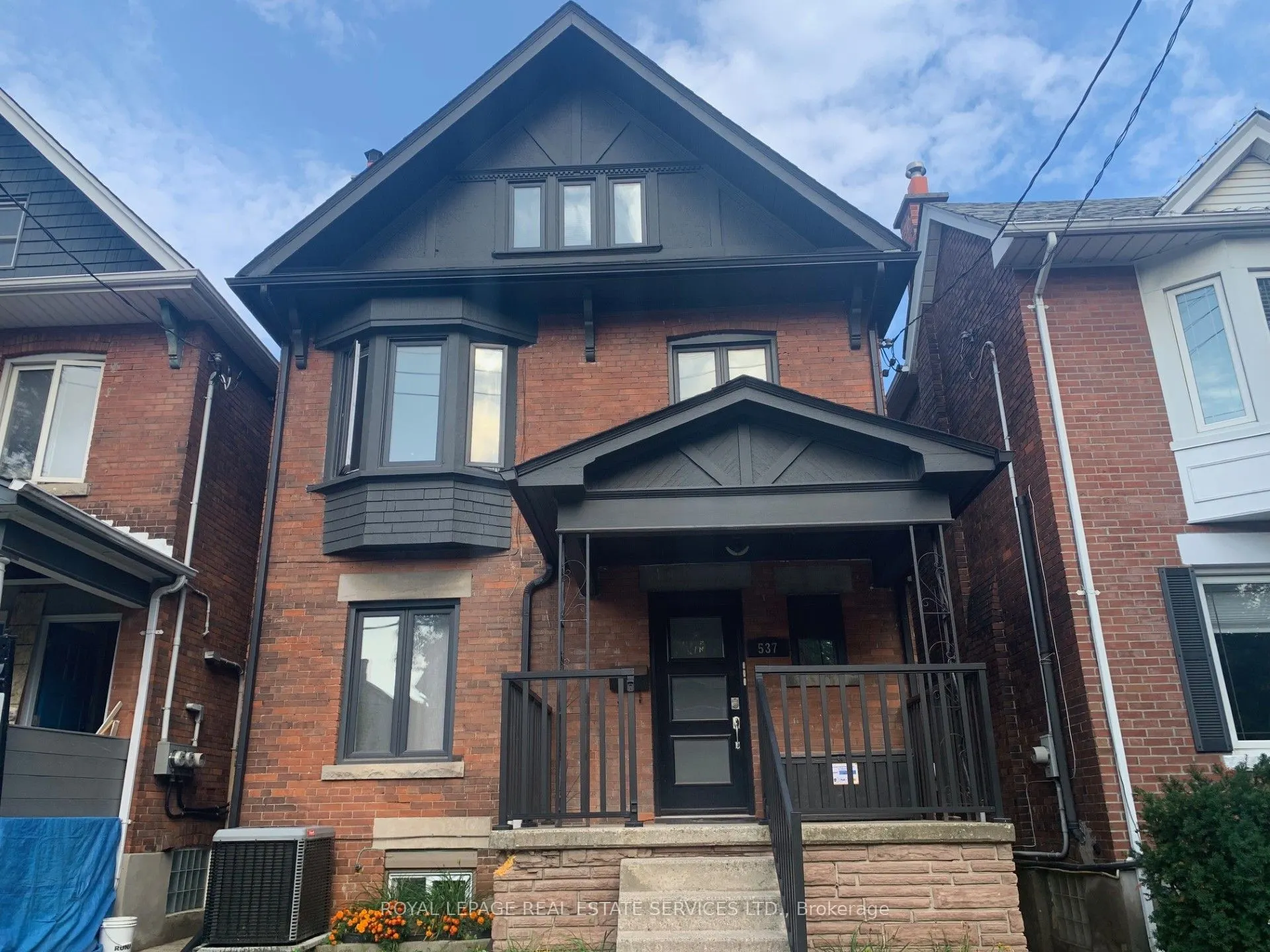537 Runnymede Road, #Main