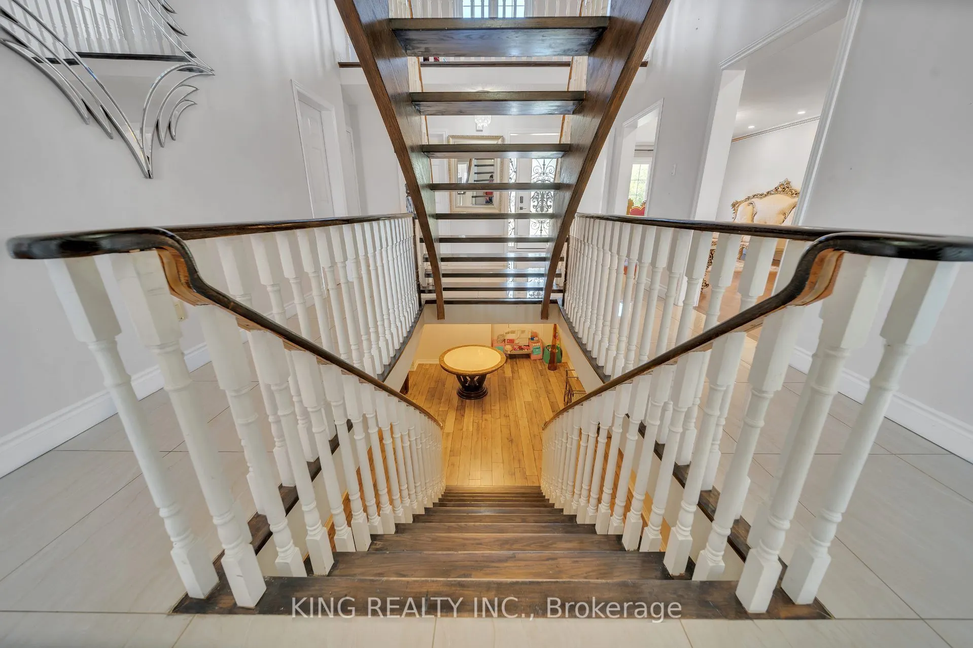 2606 Ambercroft Trail