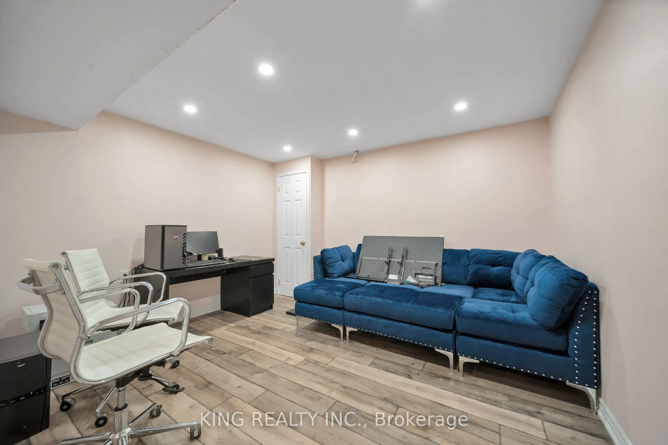 2606 Ambercroft Trail