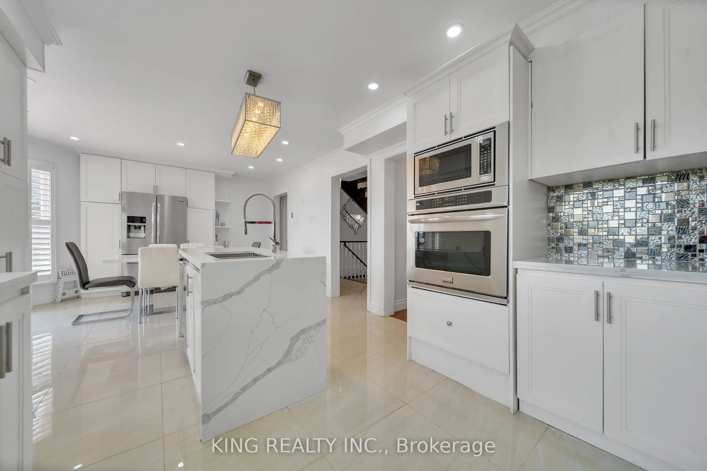 2606 Ambercroft Trail