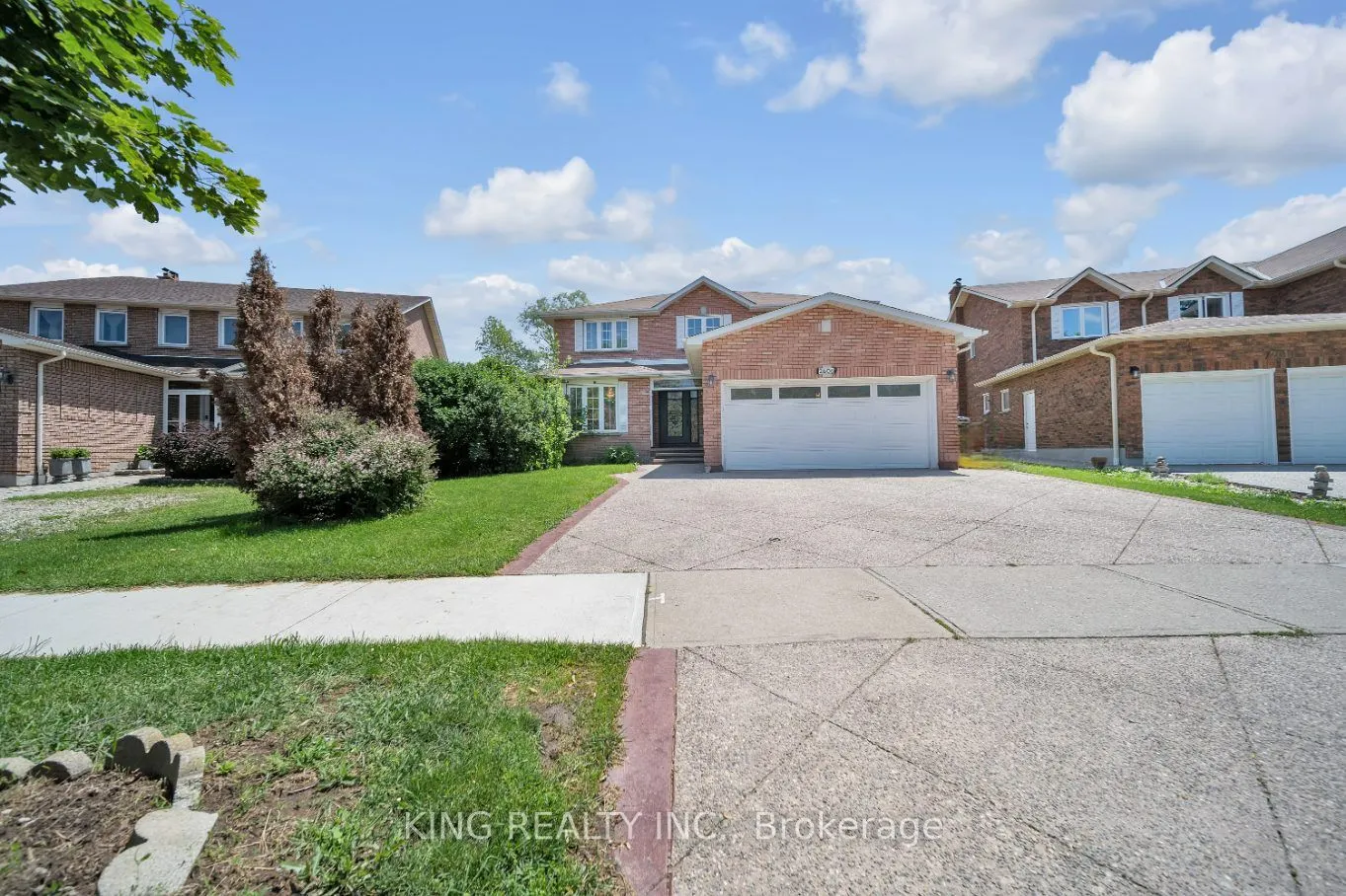 2606 Ambercroft Trail