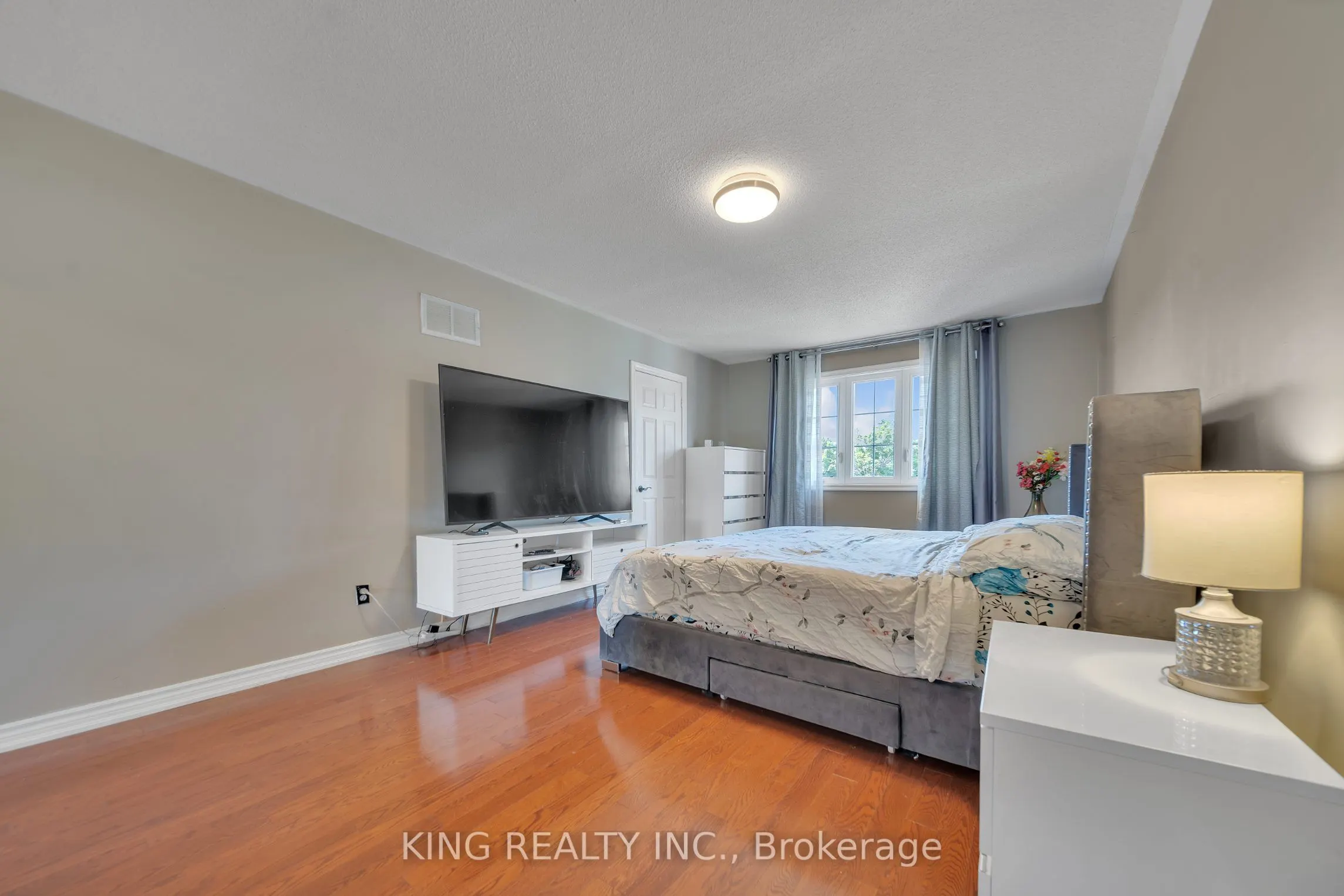 2606 Ambercroft Trail
