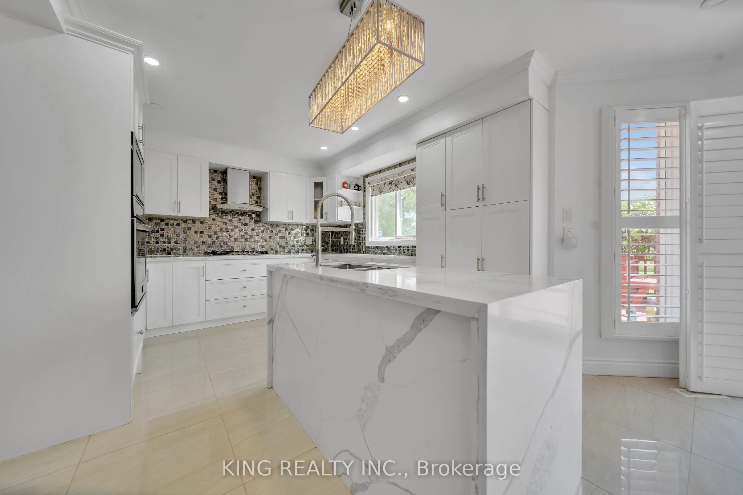 2606 Ambercroft Trail