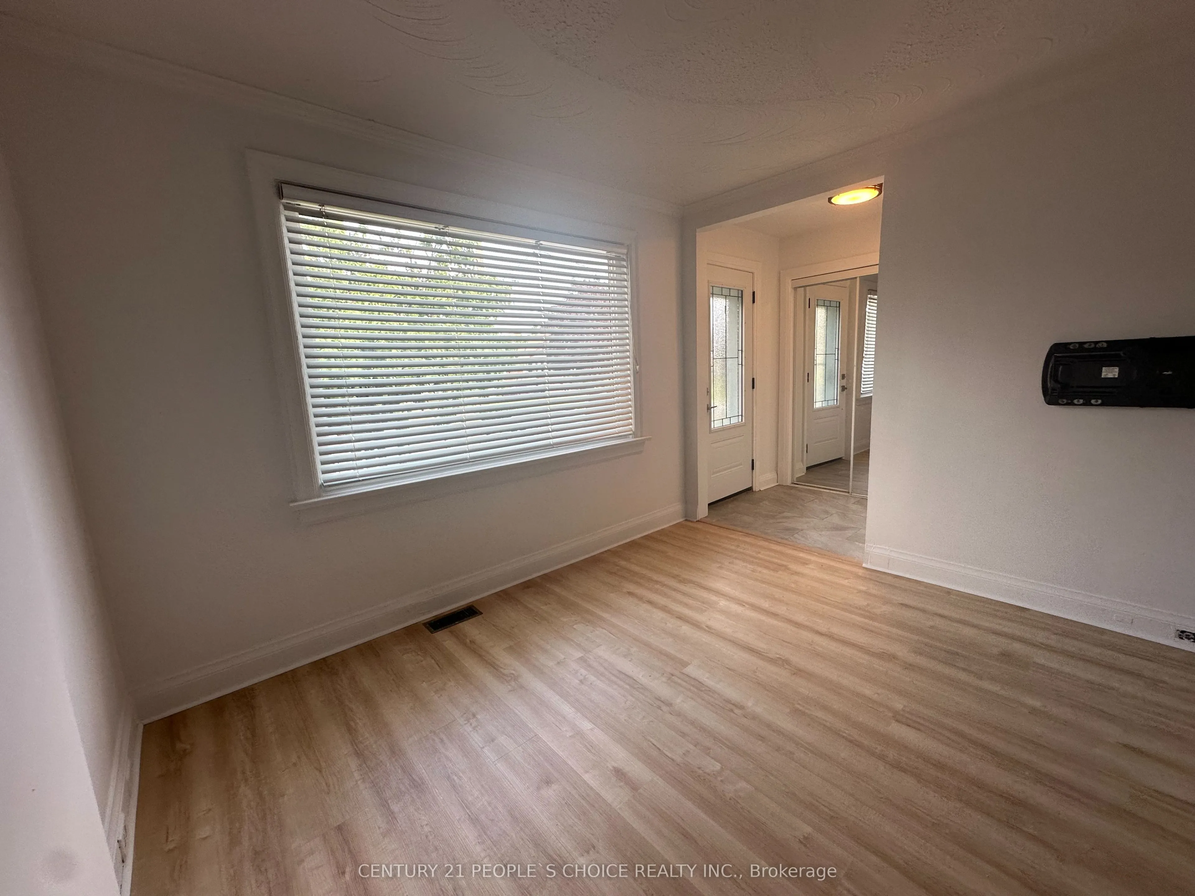 28 Montcalm Avenue, #Main