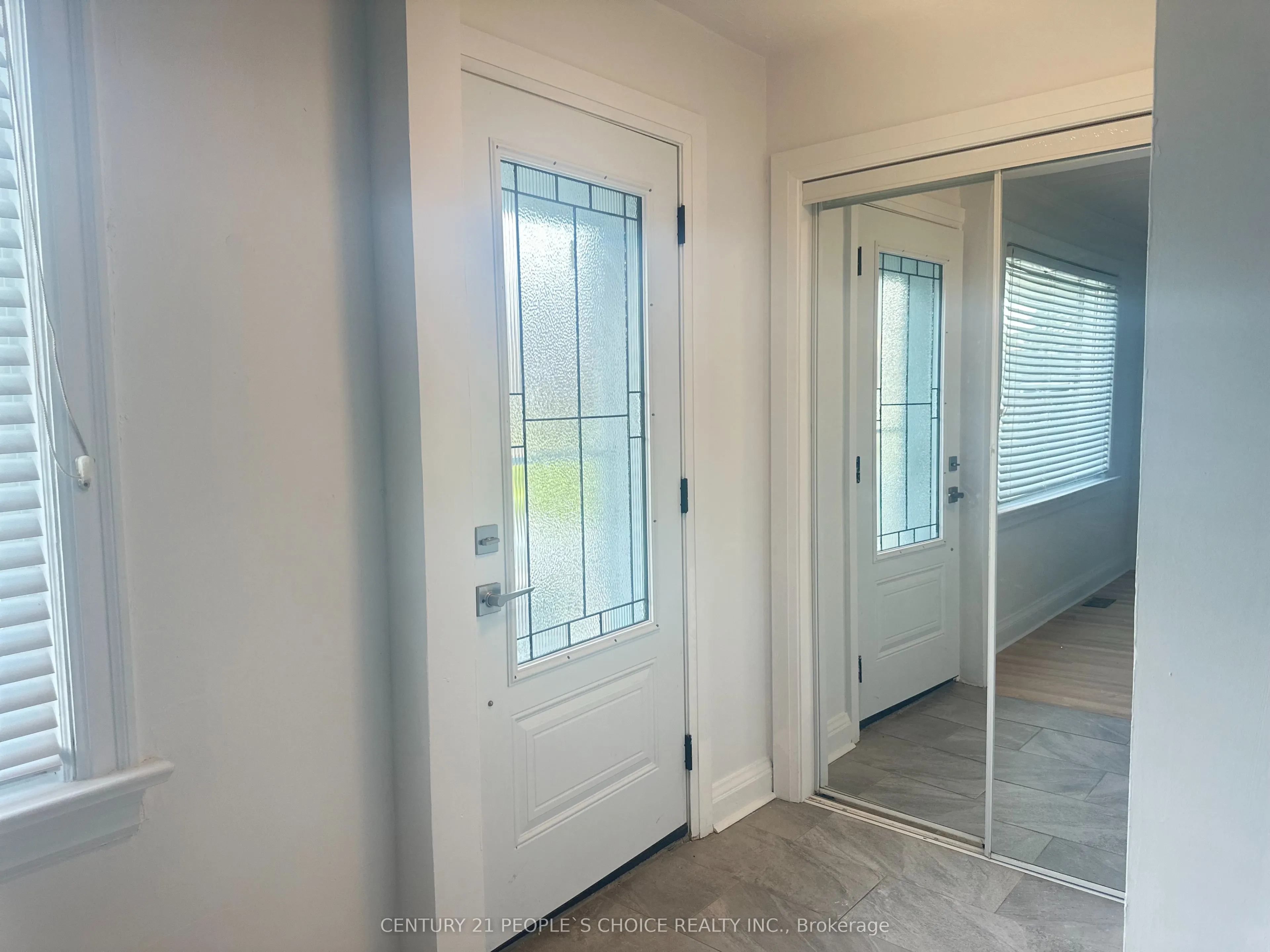 28 Montcalm Avenue, #Main