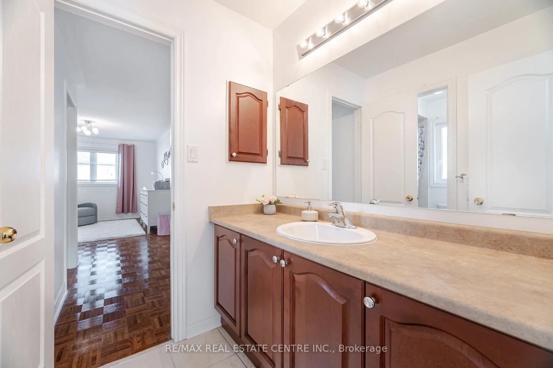 7 Prince Edward Boulevard