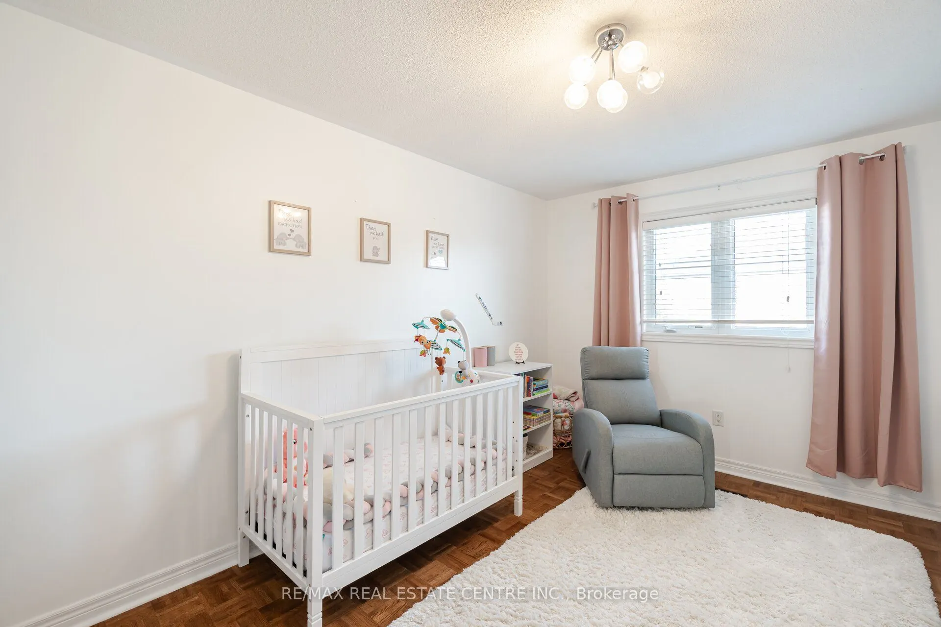 7 Prince Edward Boulevard