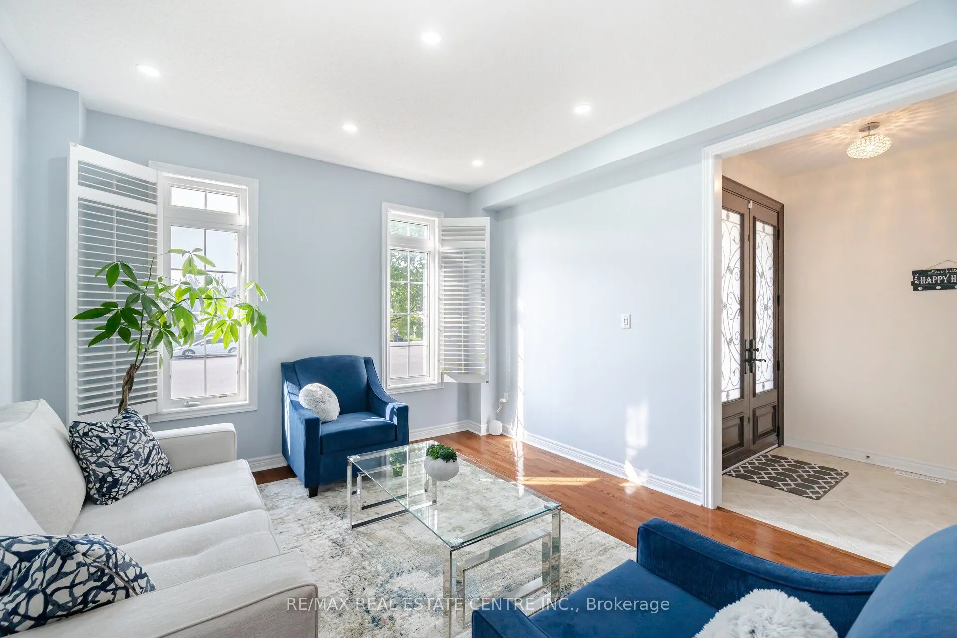 7 Prince Edward Boulevard