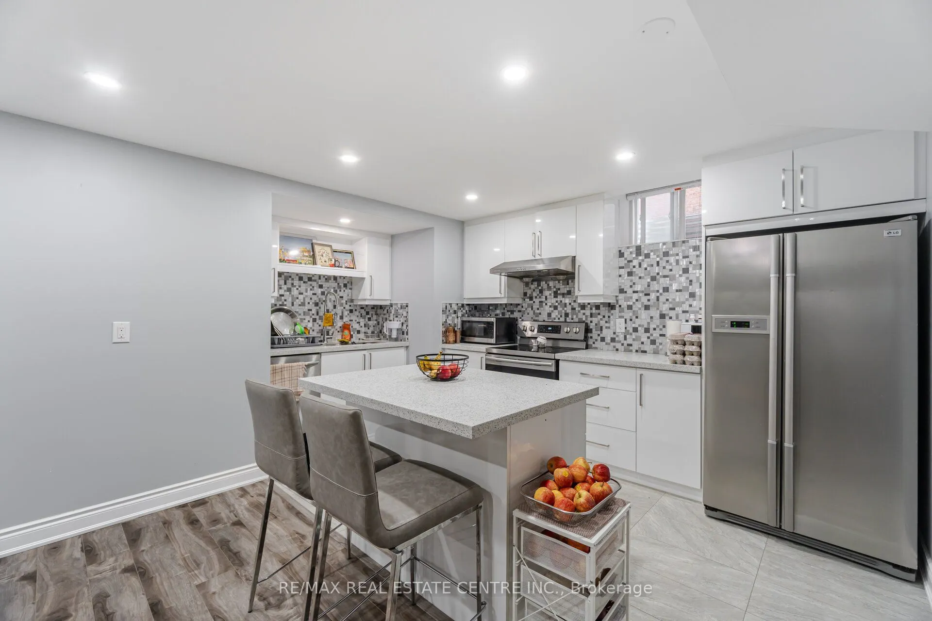 7 Prince Edward Boulevard