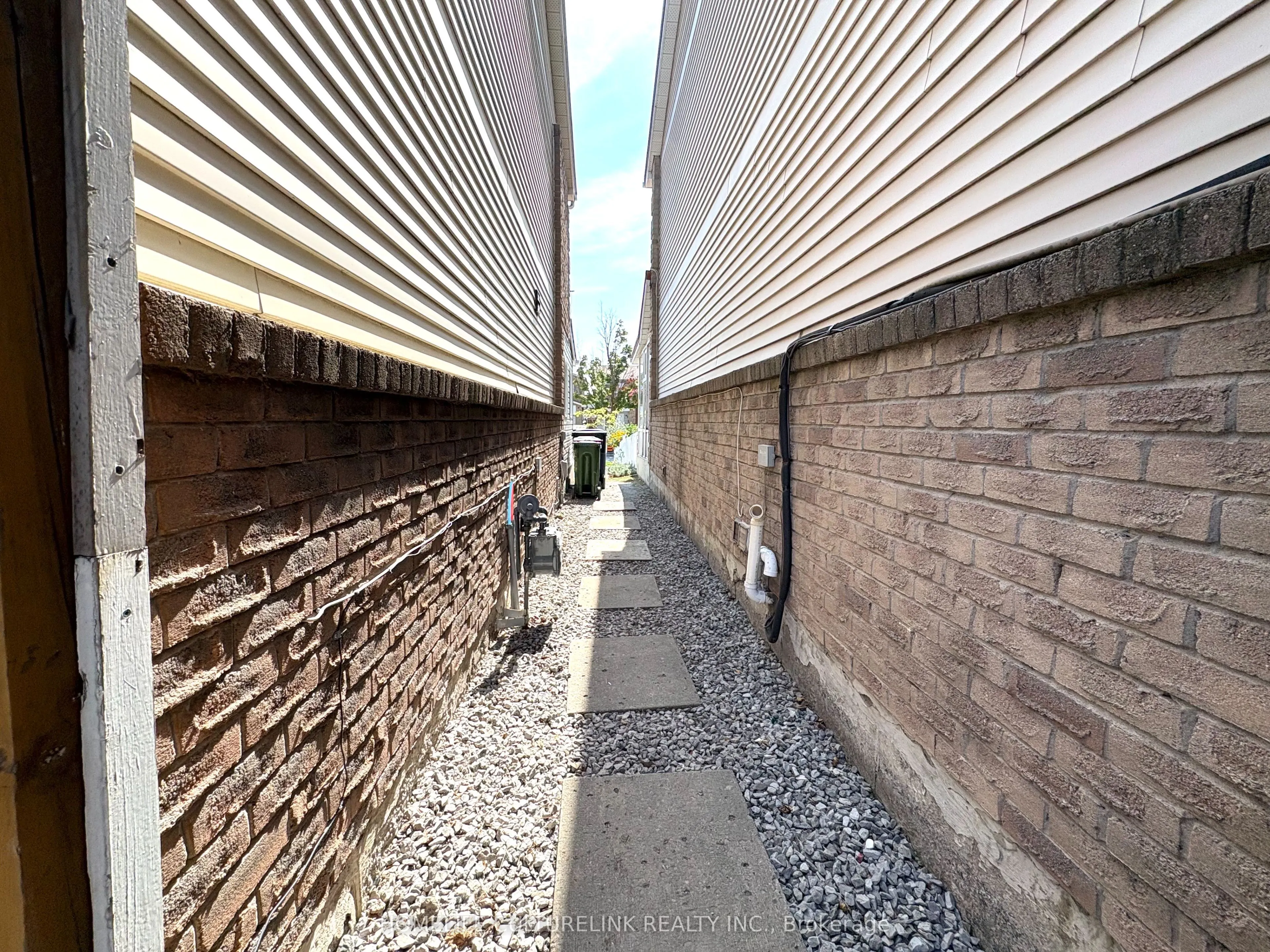 119 Briarwood Avenue