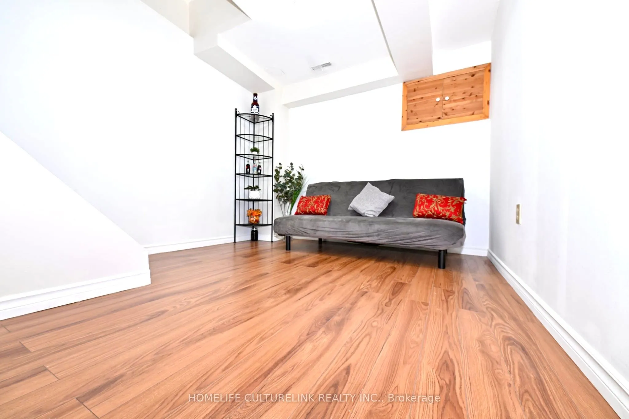 119 Briarwood Avenue
