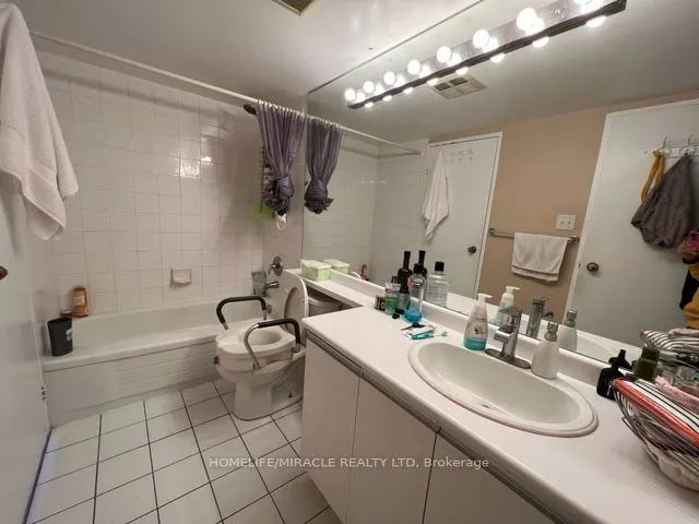 550 webb Drive, #2006