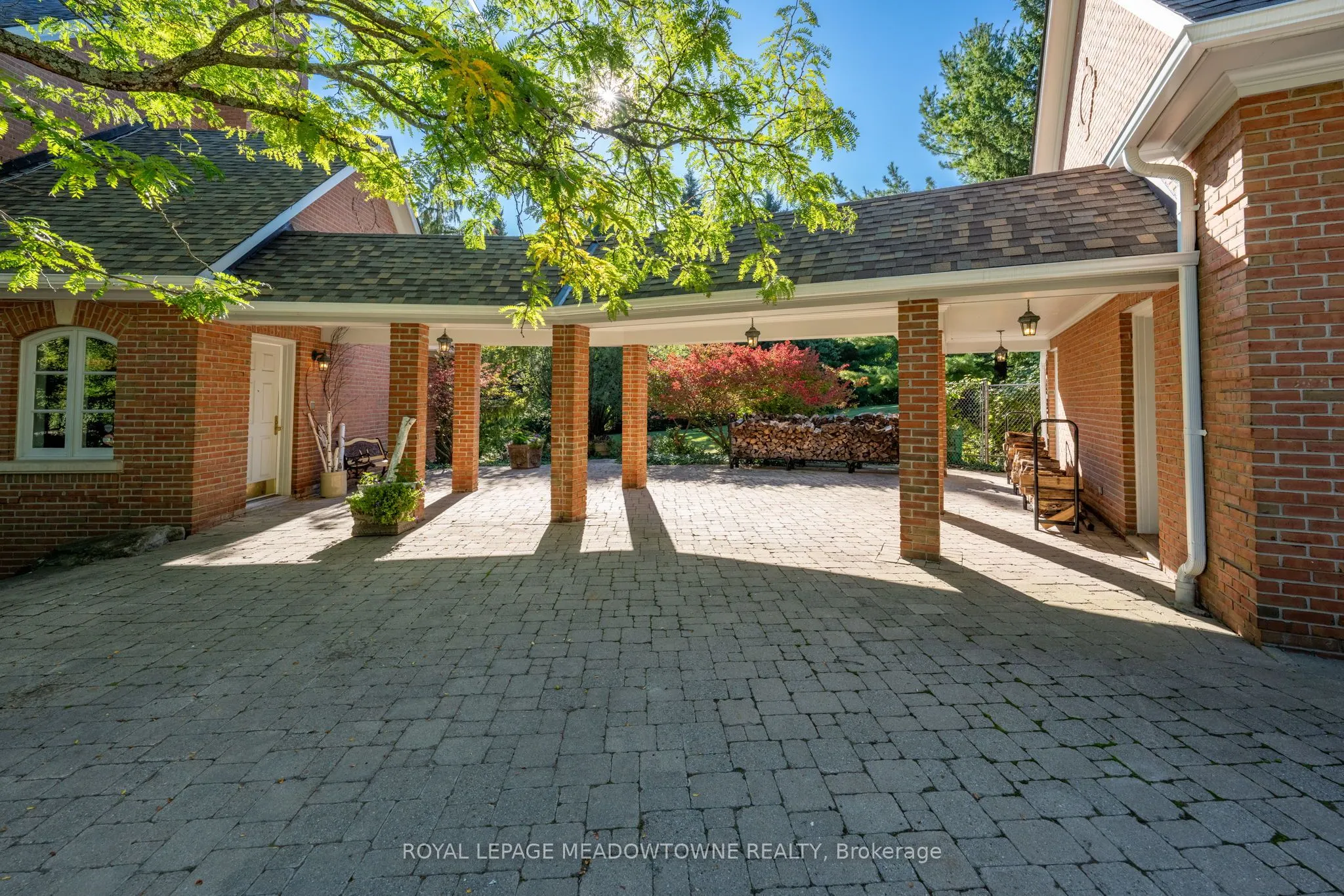 2097 Grange Side Road