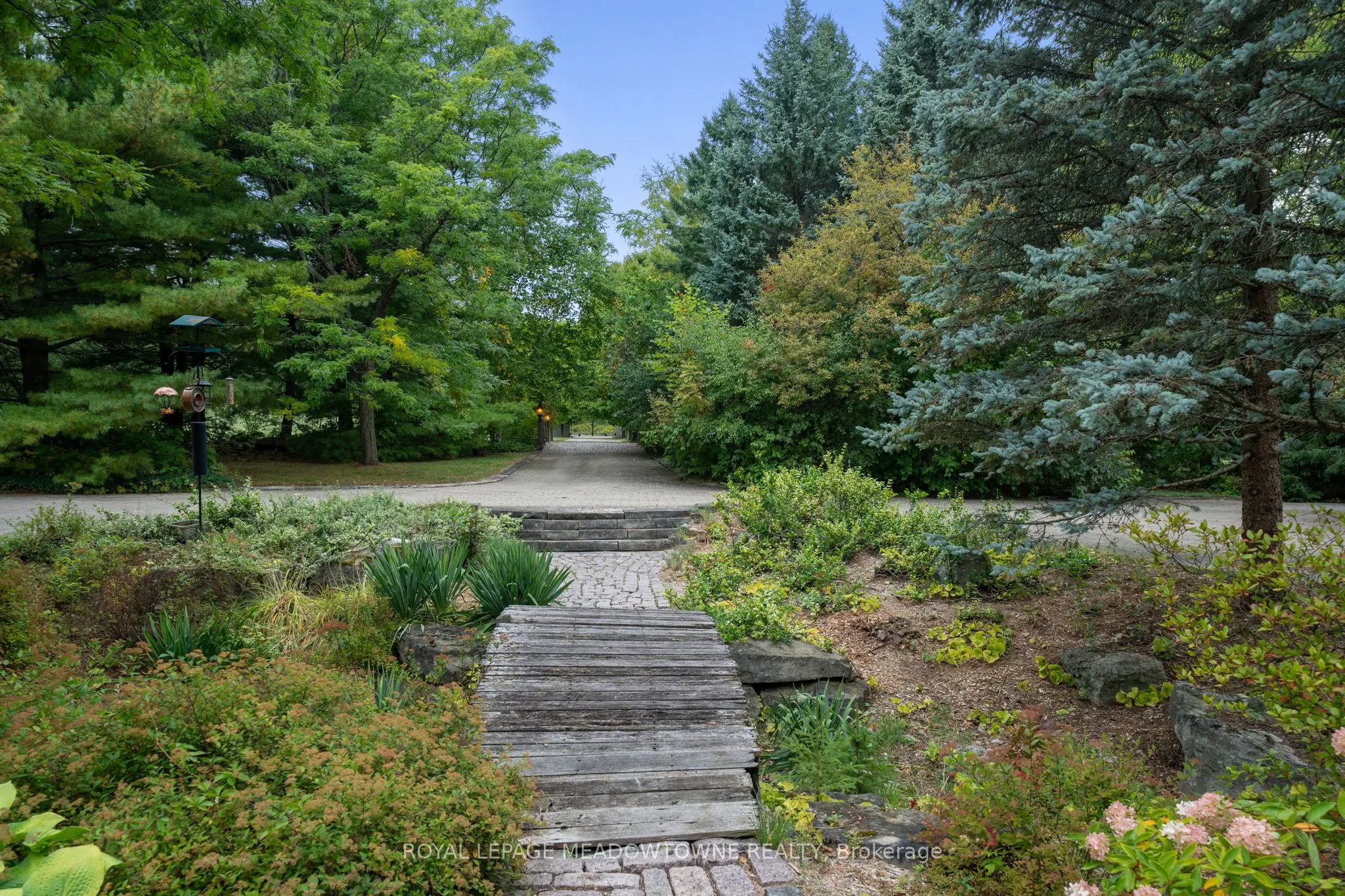 2097 Grange Side Road