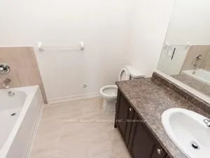 106 Aspen Hills Road, #Upper