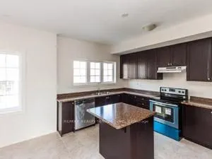 106 Aspen Hills Road, #Upper