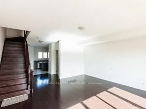 106 Aspen Hills Road, #Upper