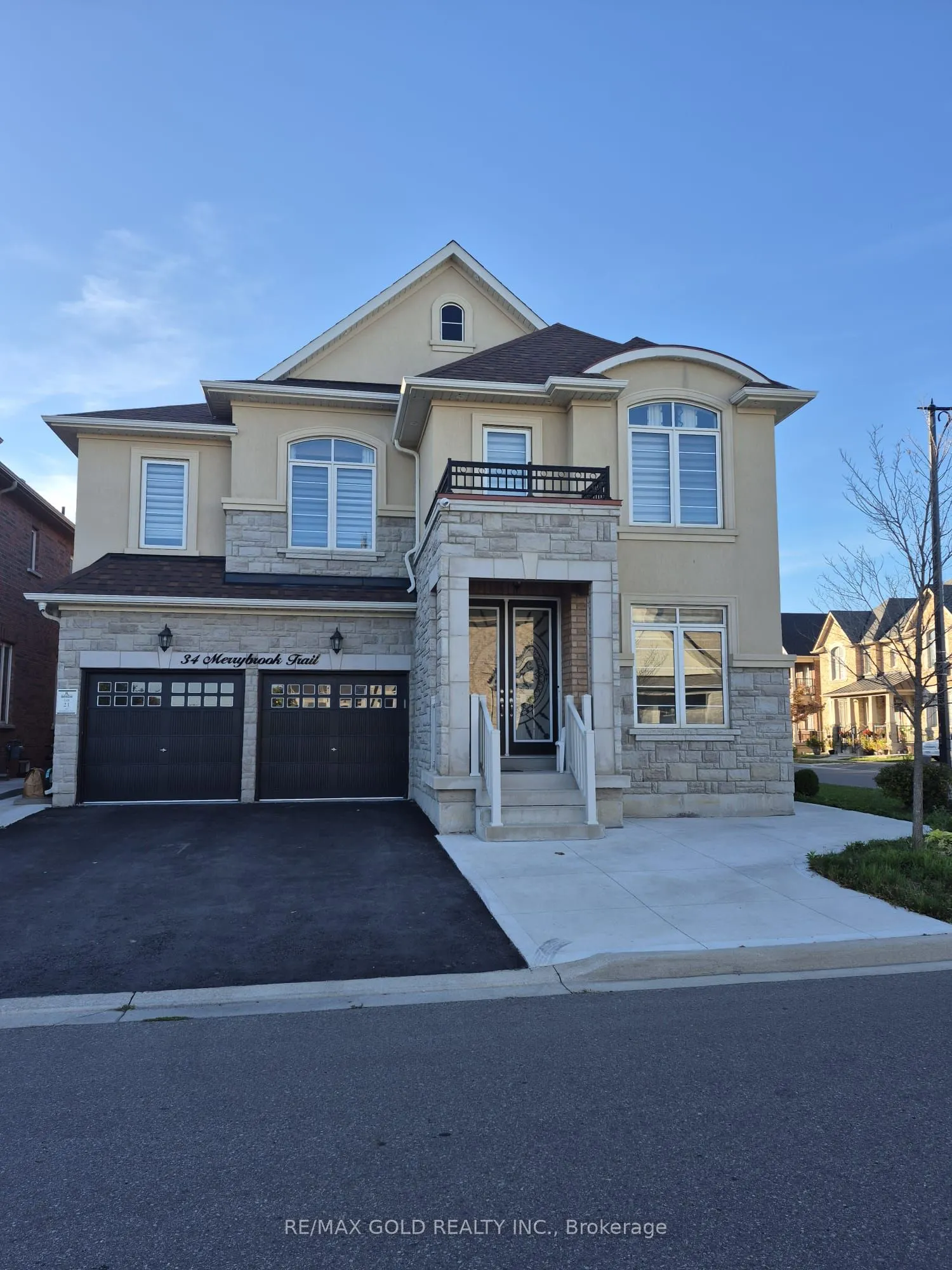34 Merrybrook Trail