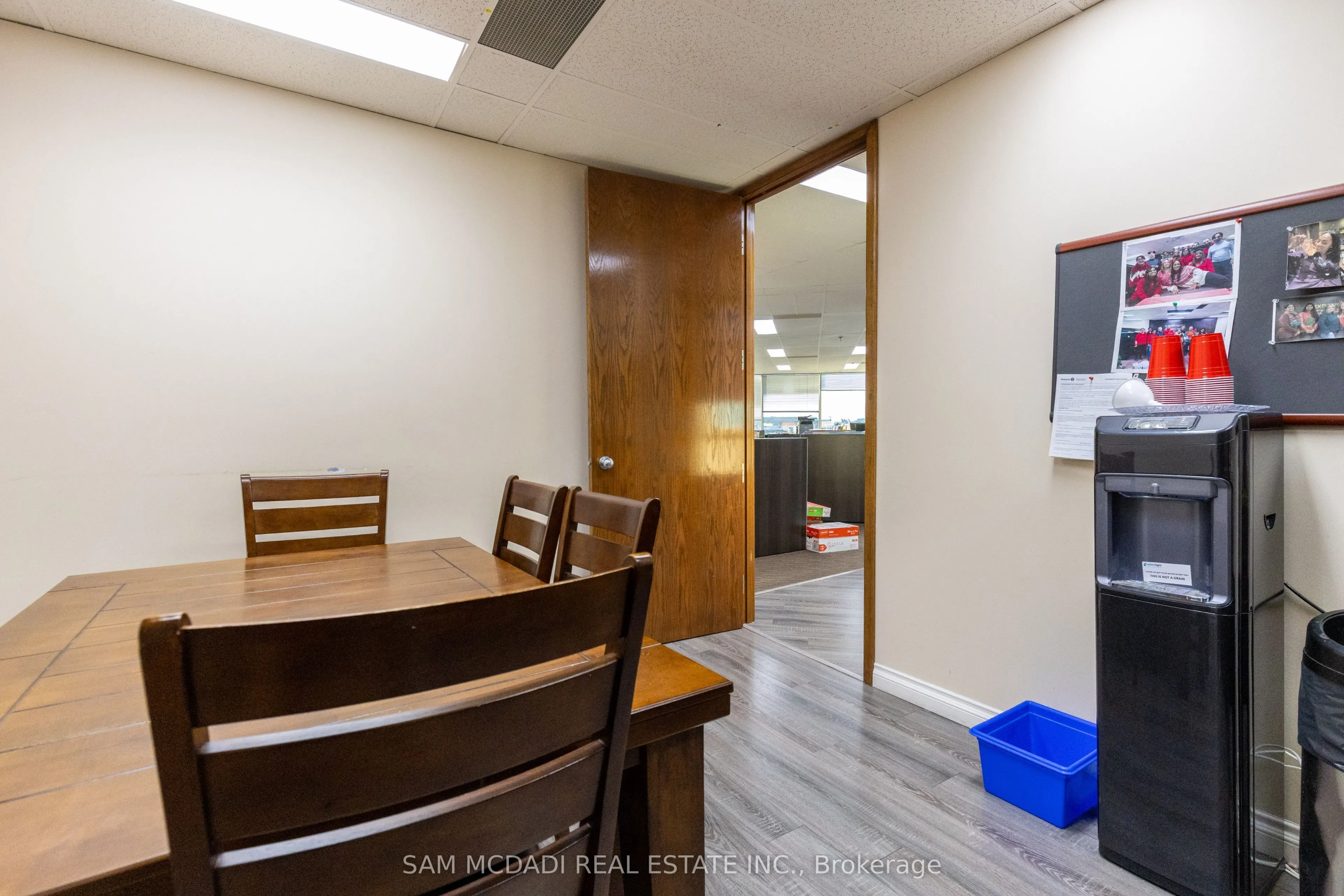 2800 Skymark Avenue, #309