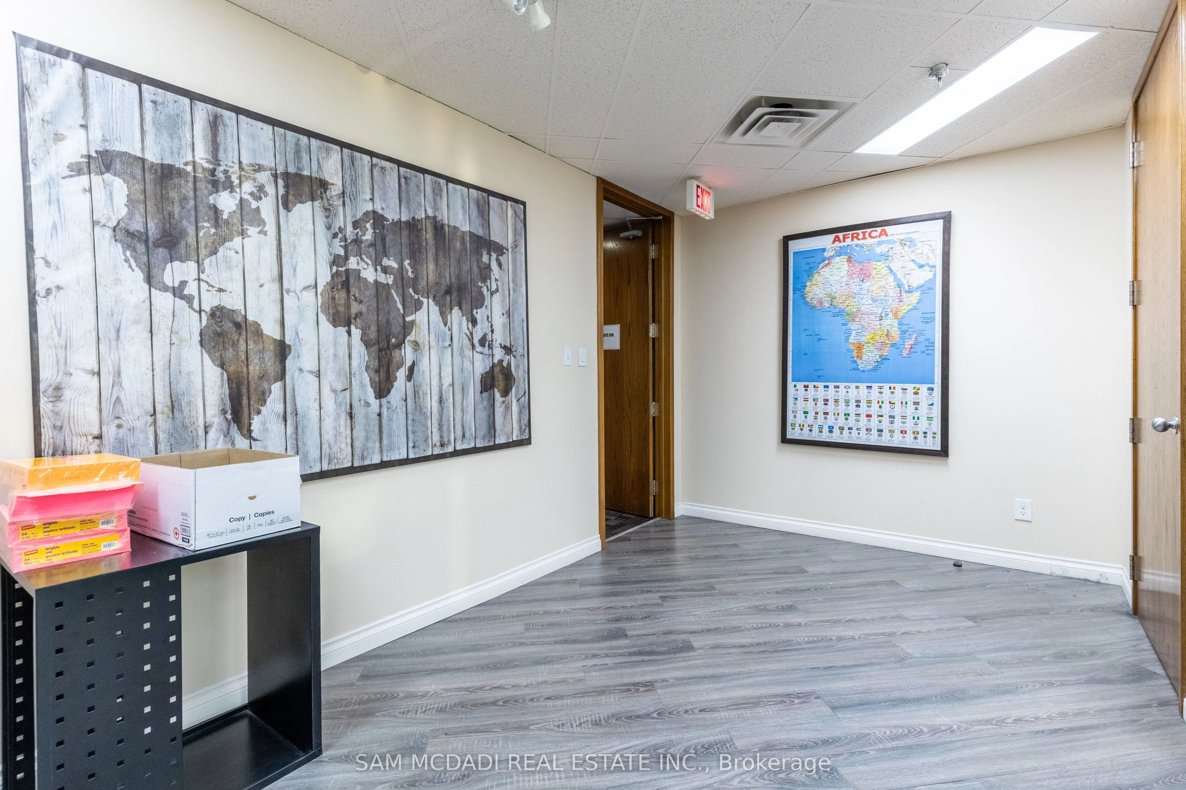 2800 Skymark Avenue, #309