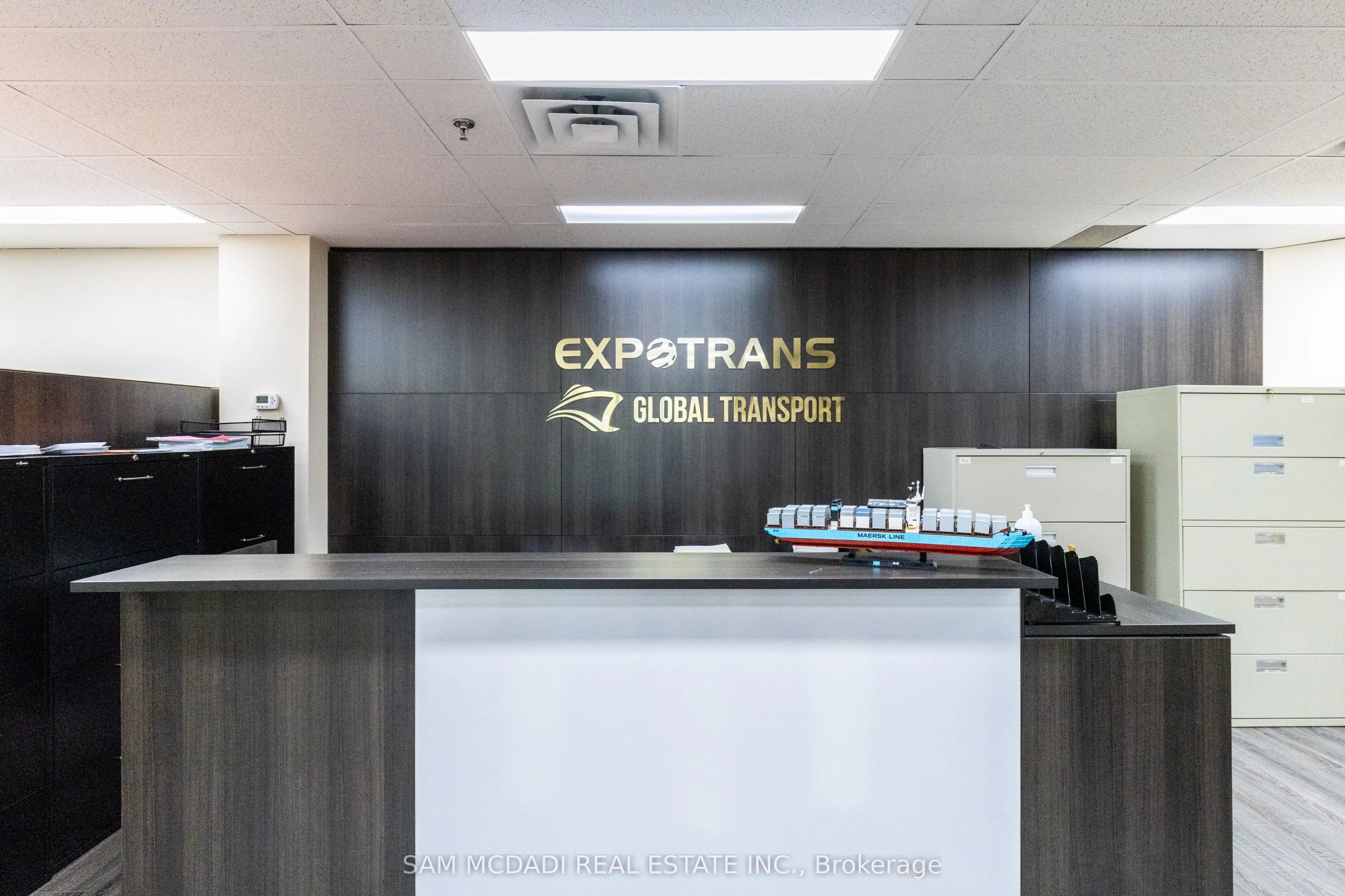 2800 Skymark Avenue, #309