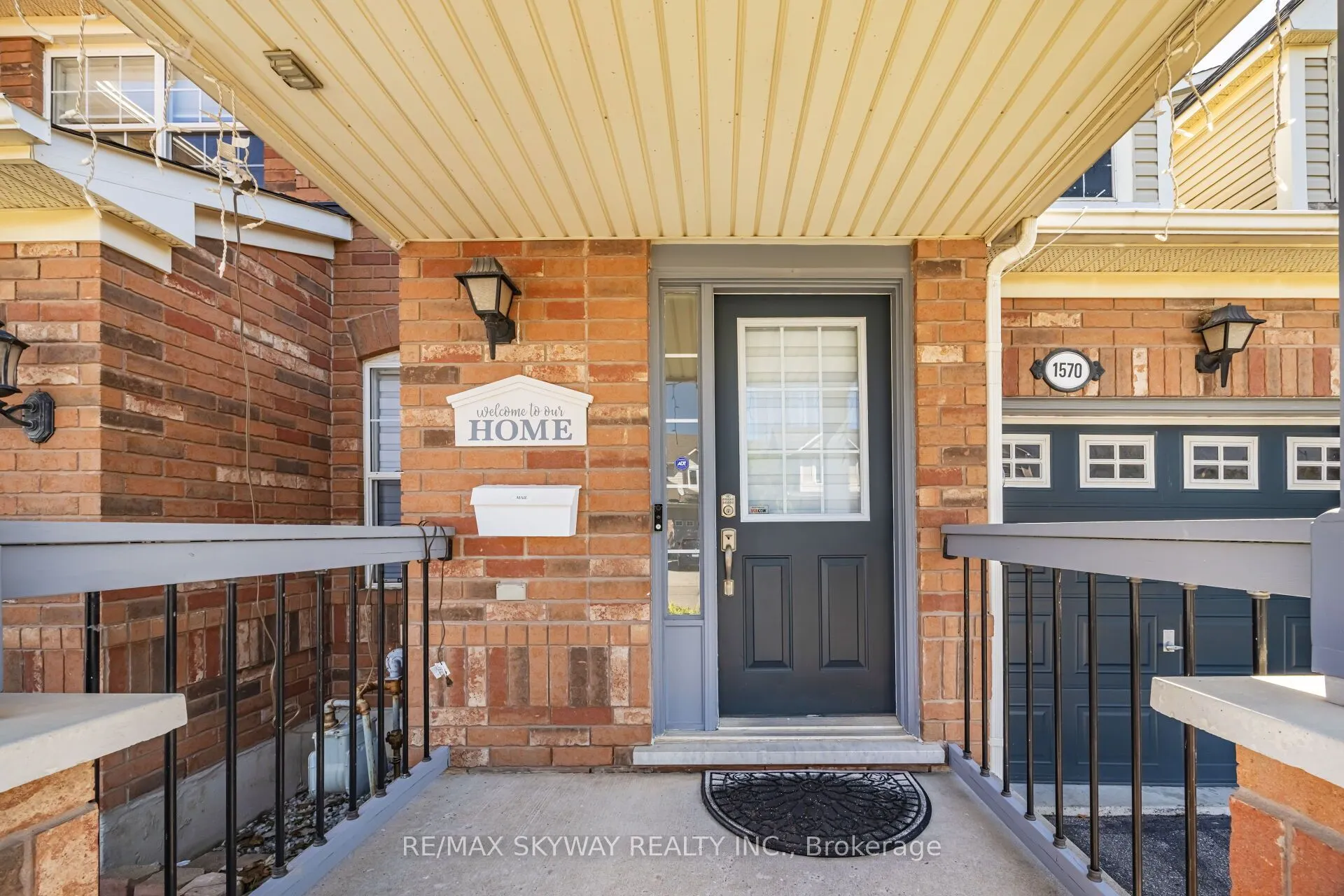 1570 Cartwright Crescent