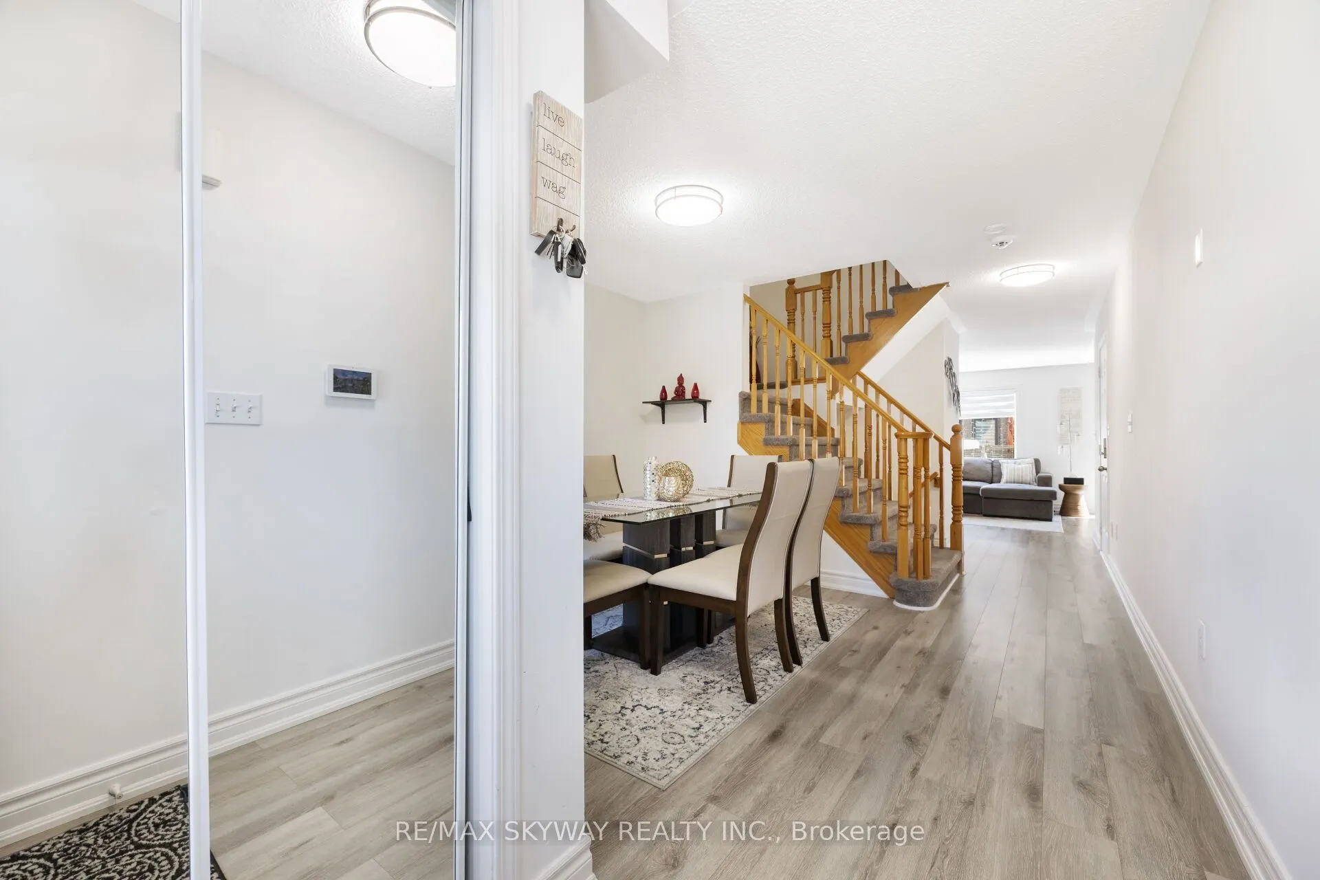 1570 Cartwright Crescent