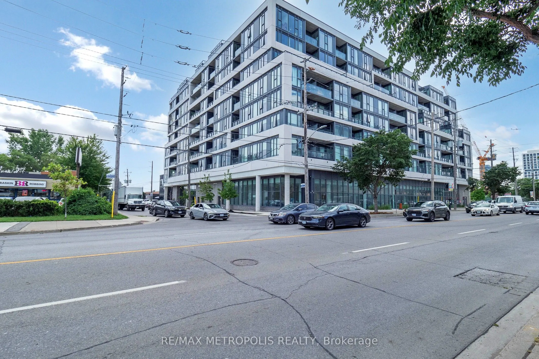 859 The Queensway, #819