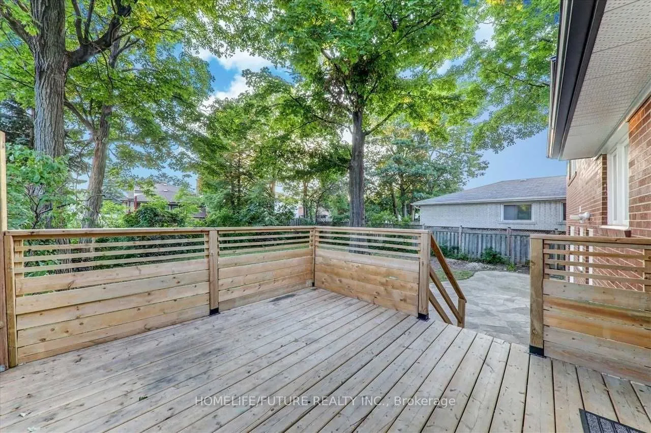 20 Brantley Crescent