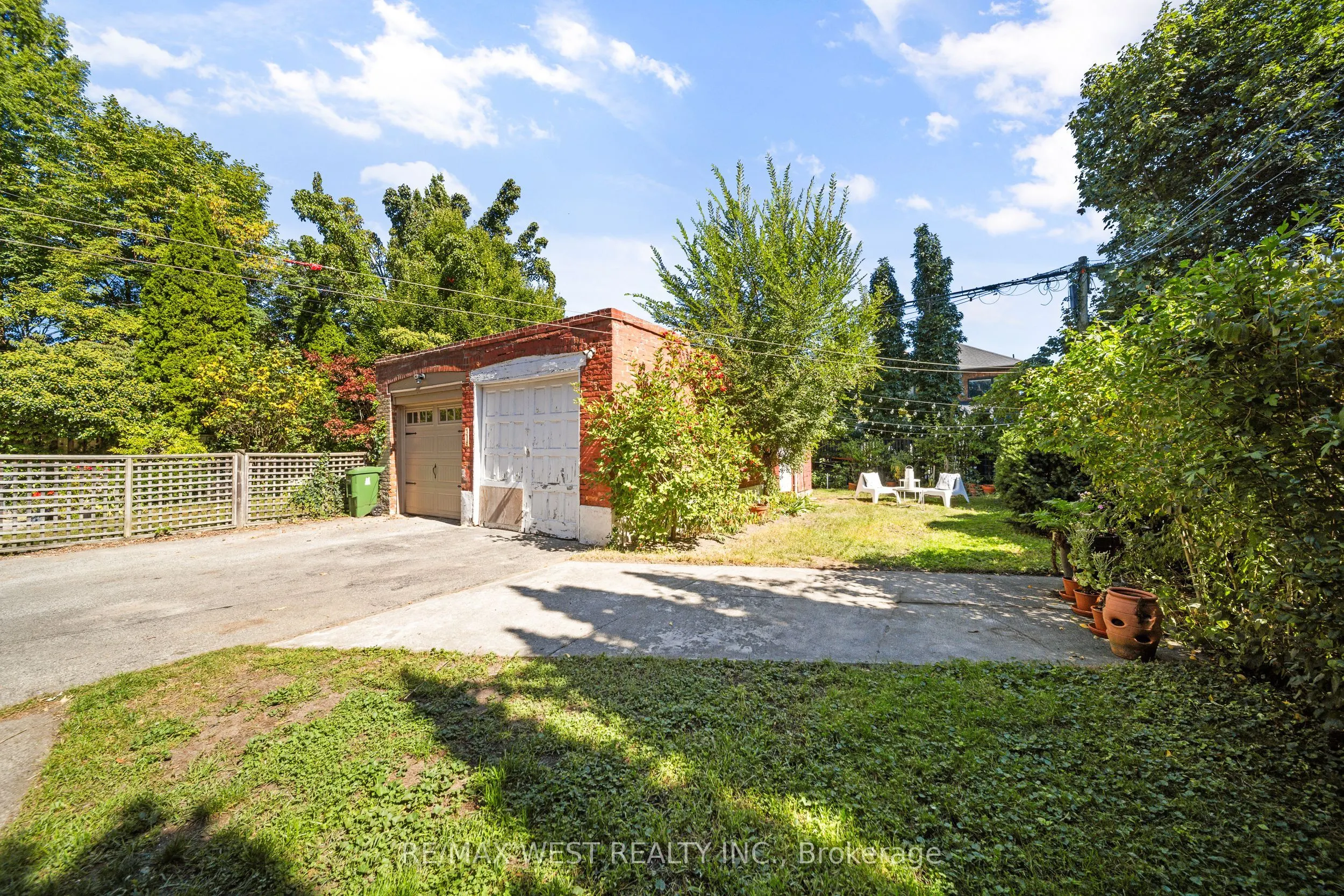 305 Kennedy Avenue