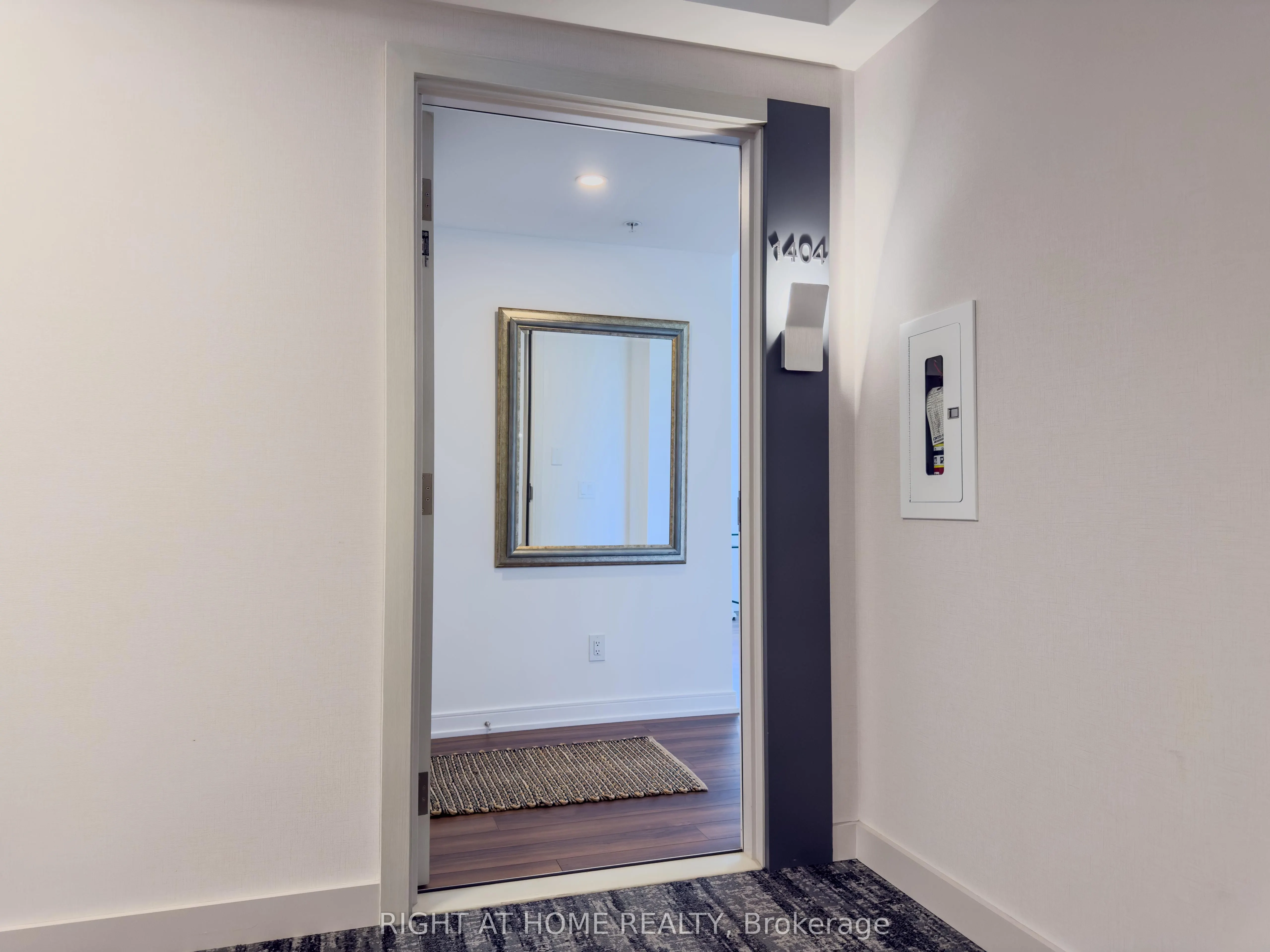 30 Samuel Wood Way, #1404
