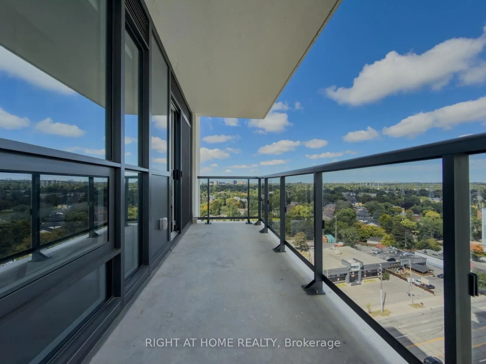 30 Samuel Wood Way, #1404