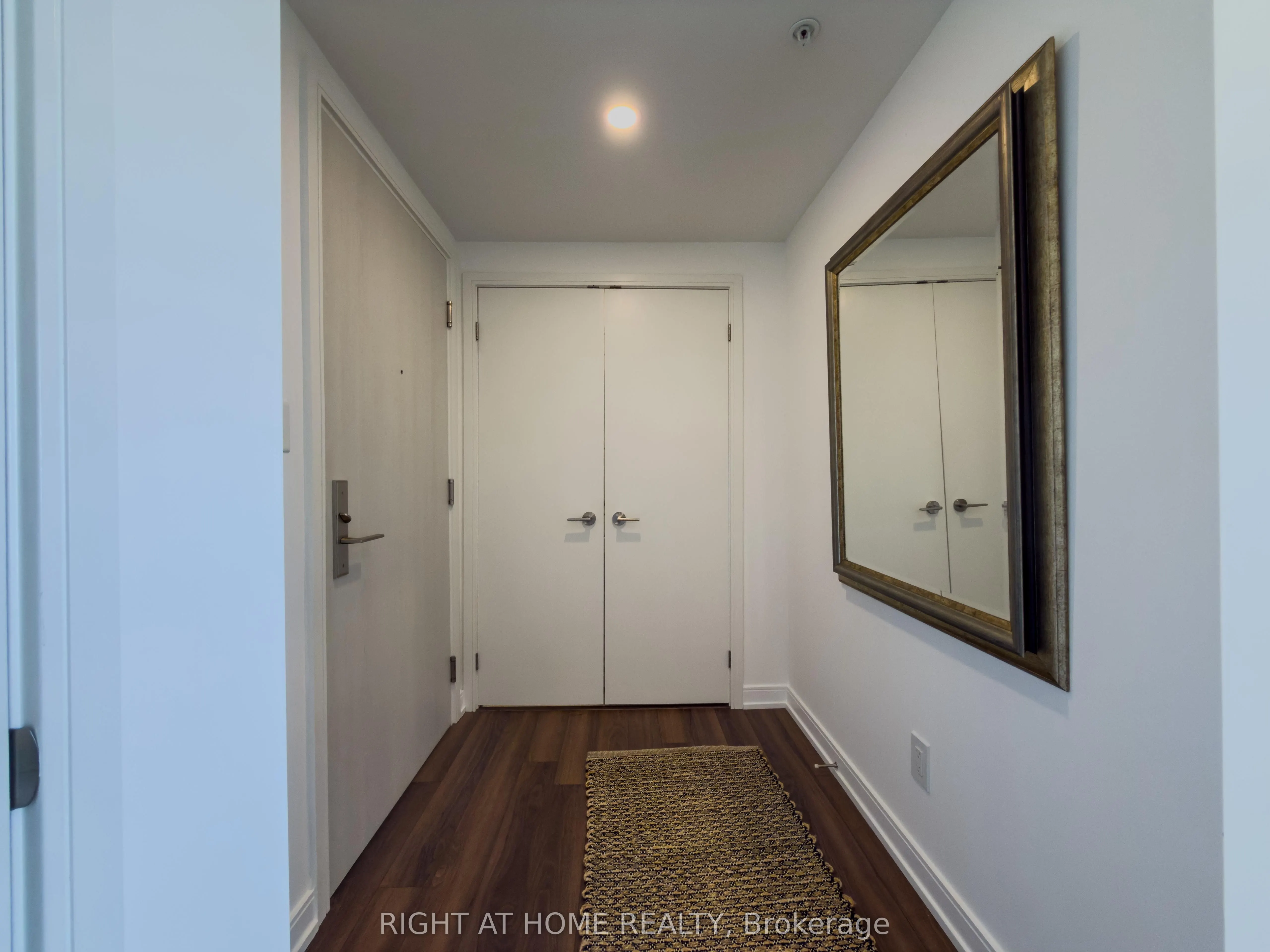 30 Samuel Wood Way, #1404
